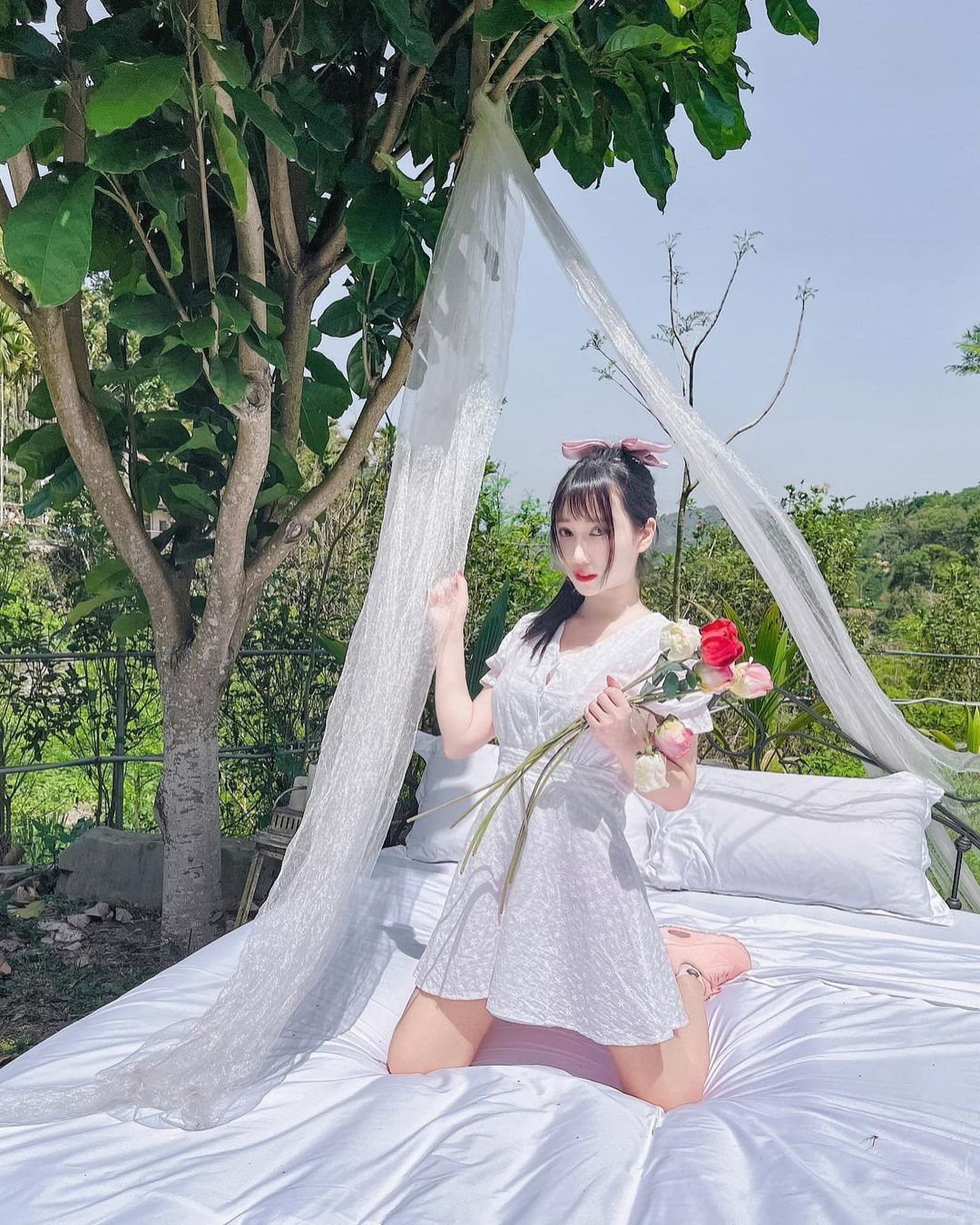 正妹直播主「Yvie又又」白嫩身材曲線誘人 看了都醉 - 美女圖 -