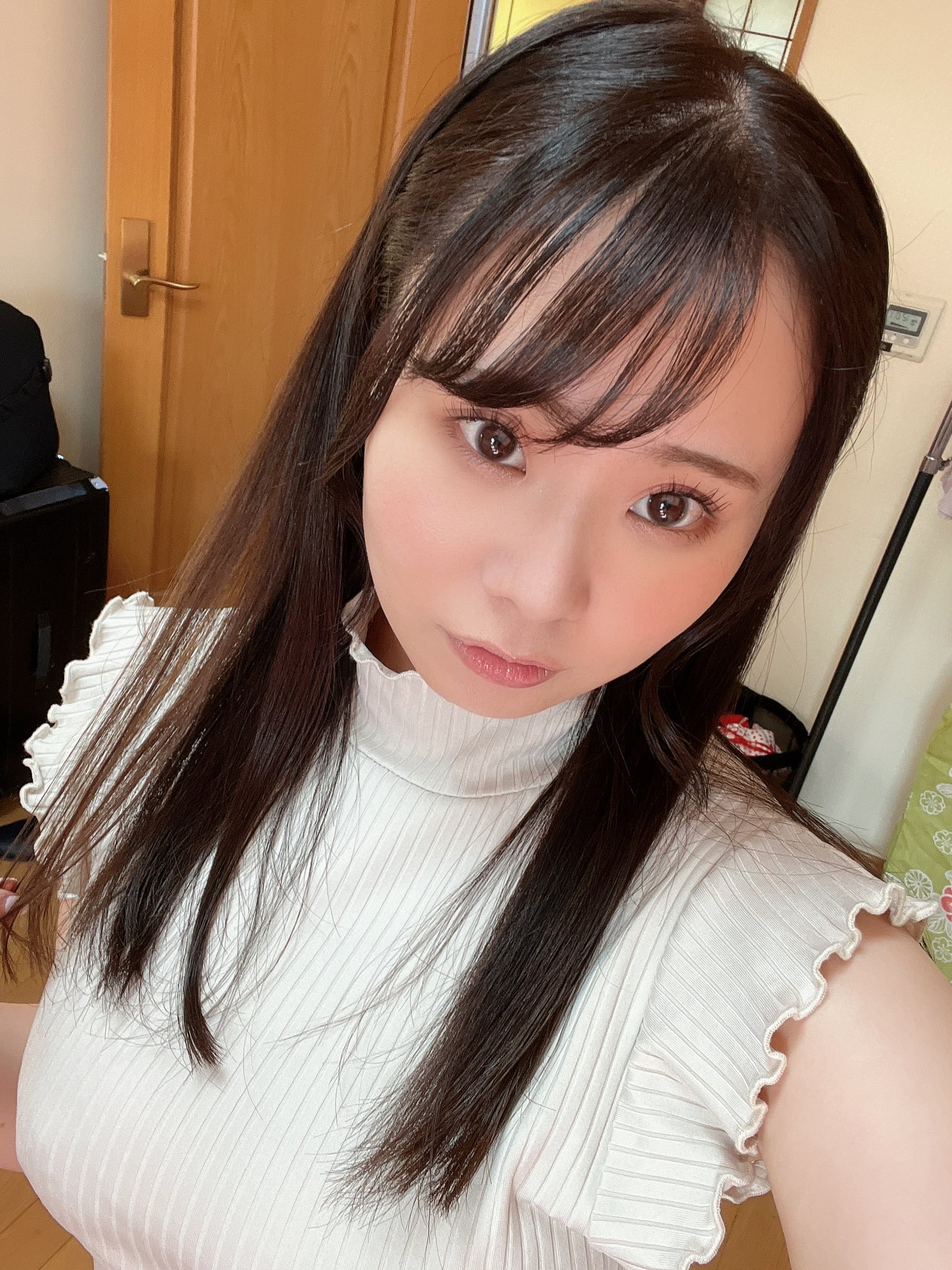 人氣童星發育過激…頂H CUP巨乳下海《中山文香》有容（貌）奶又大！ - AV女優- JKF 捷克論壇