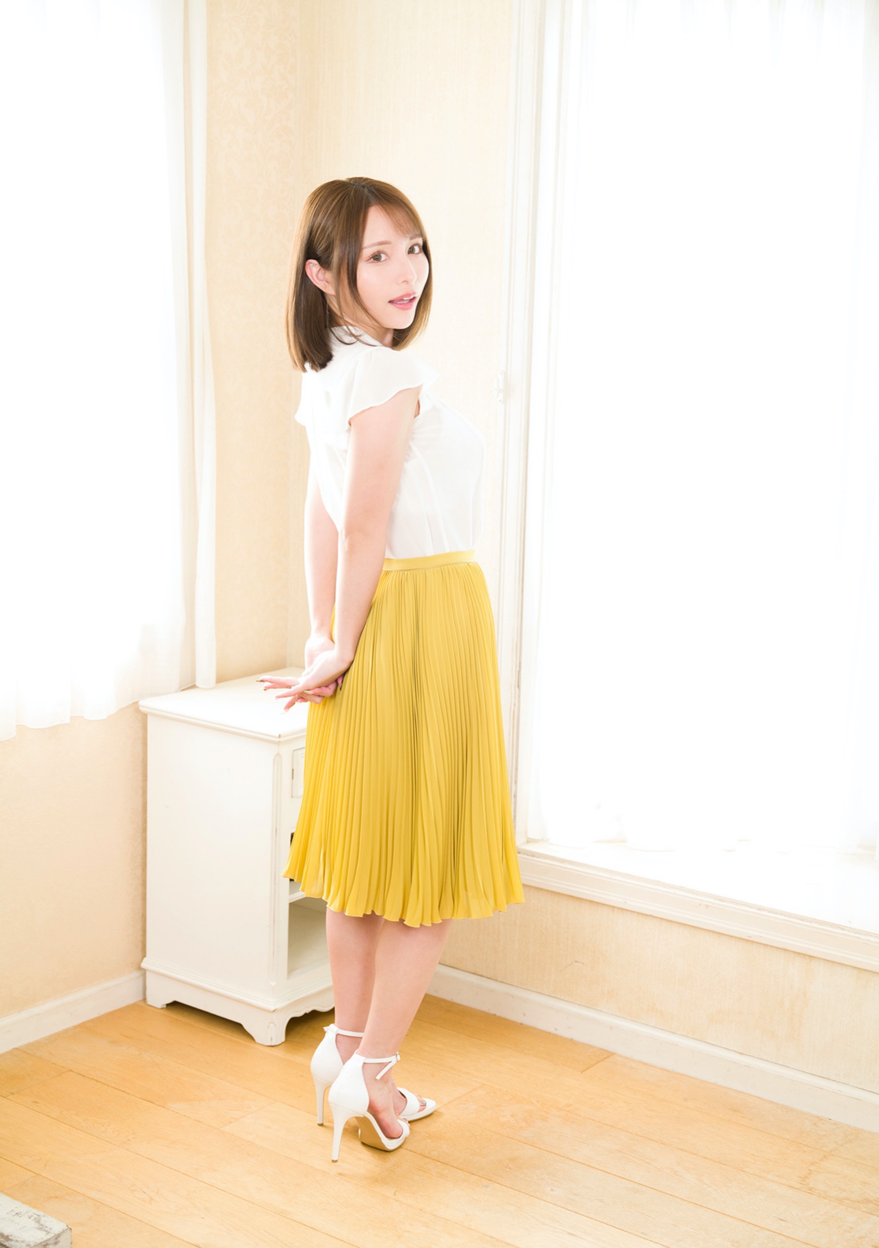 喏閔藝校畢業小姐姐下海頂級私拍女體藝術NO:3