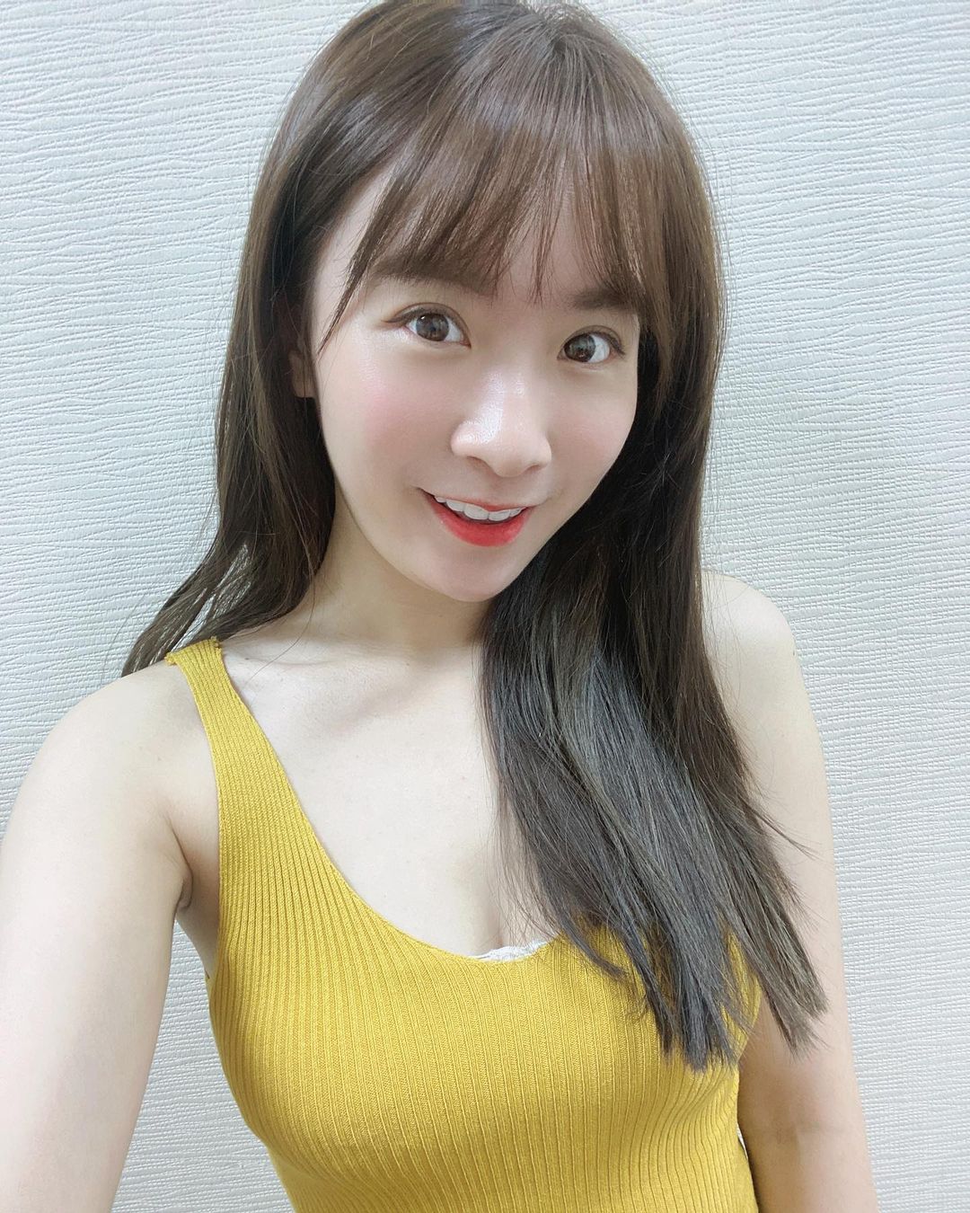 氣質甜心「IVY」女友感爆棚！身材意外地很有料 - 美女圖 -