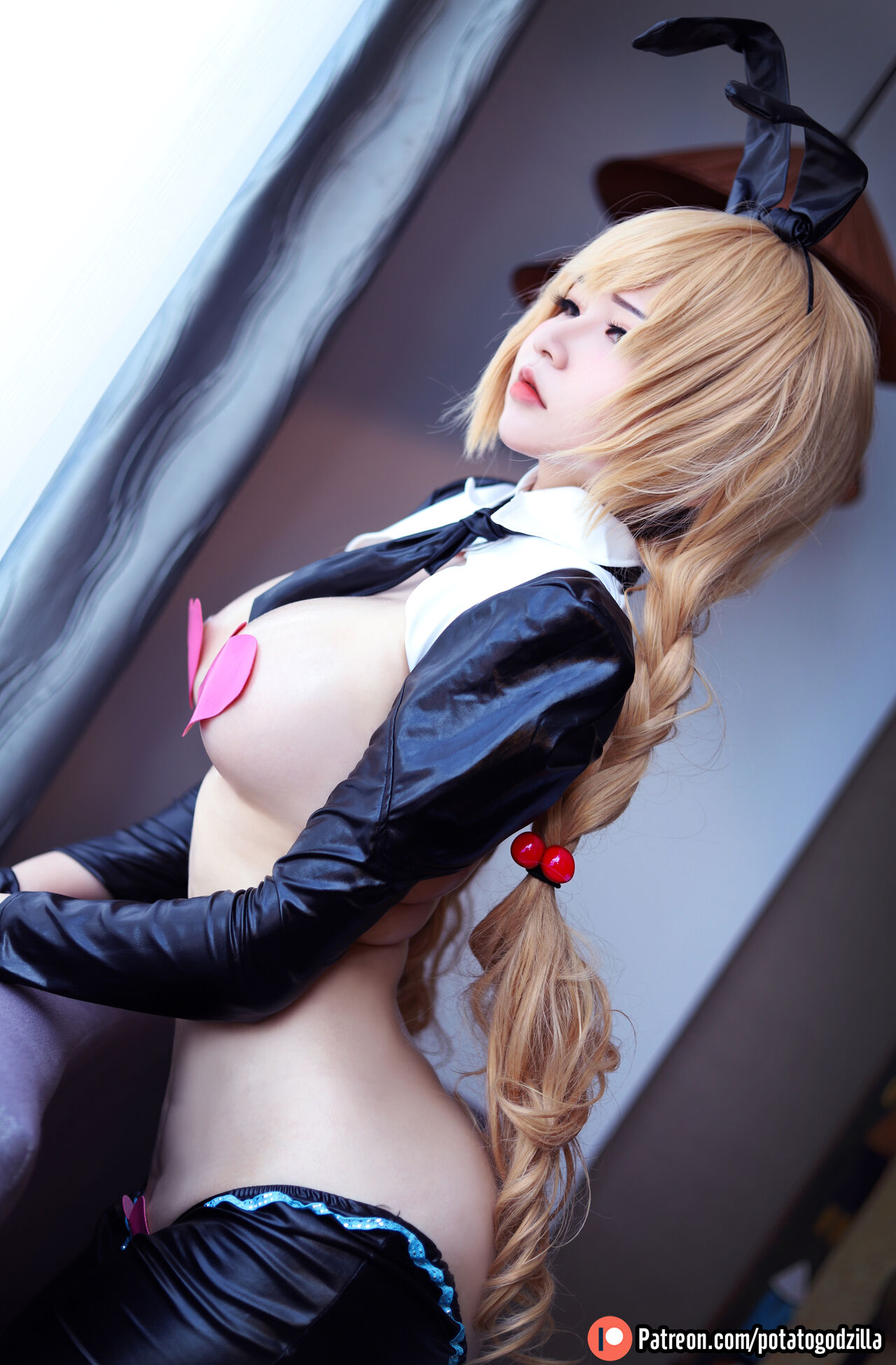 09：Potato_Godzilla_Reverse_Bunny_Jeanne_9.jpg