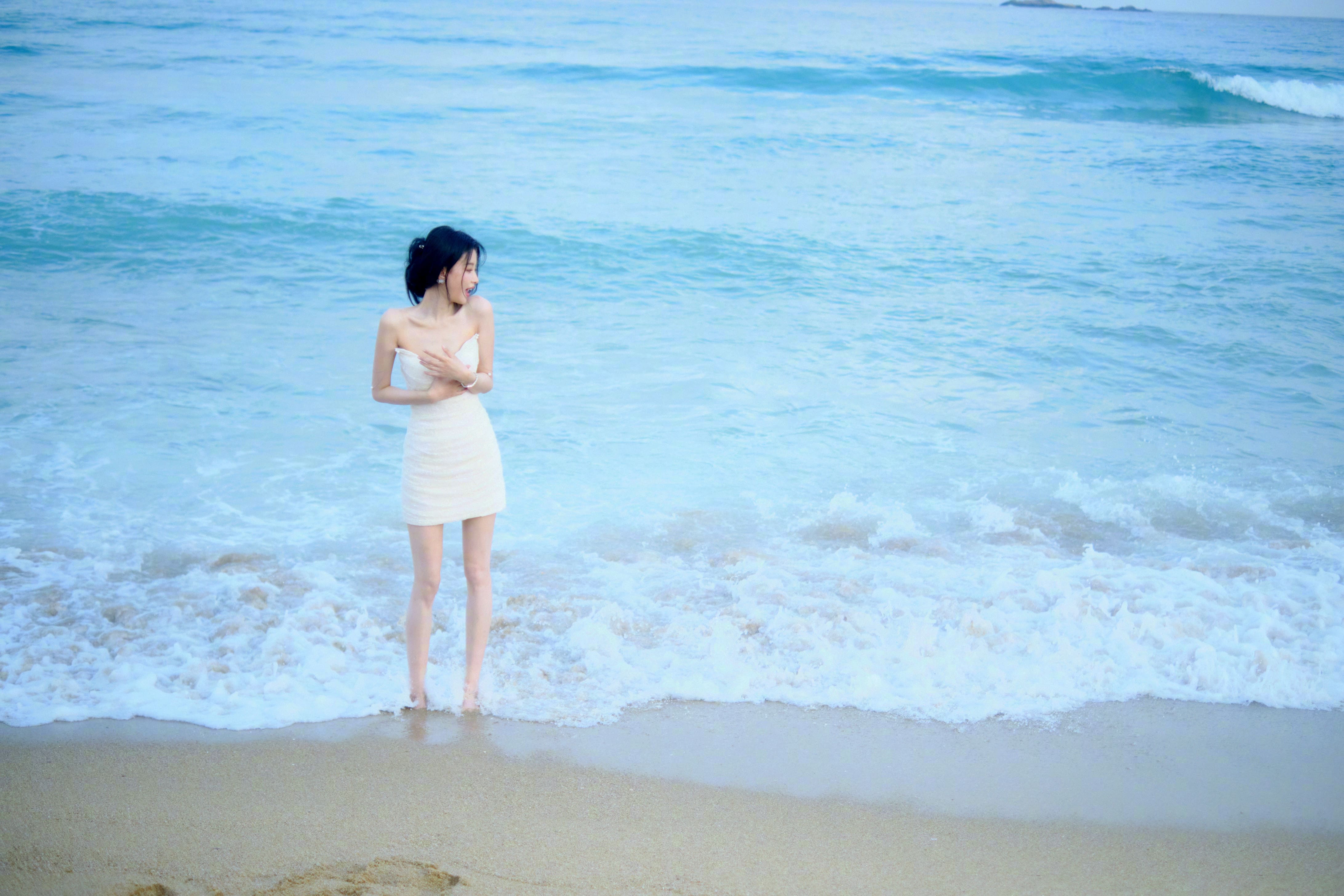 海灘椰汁夏日情懷—孫怡[套圖] - 亞洲美女 -