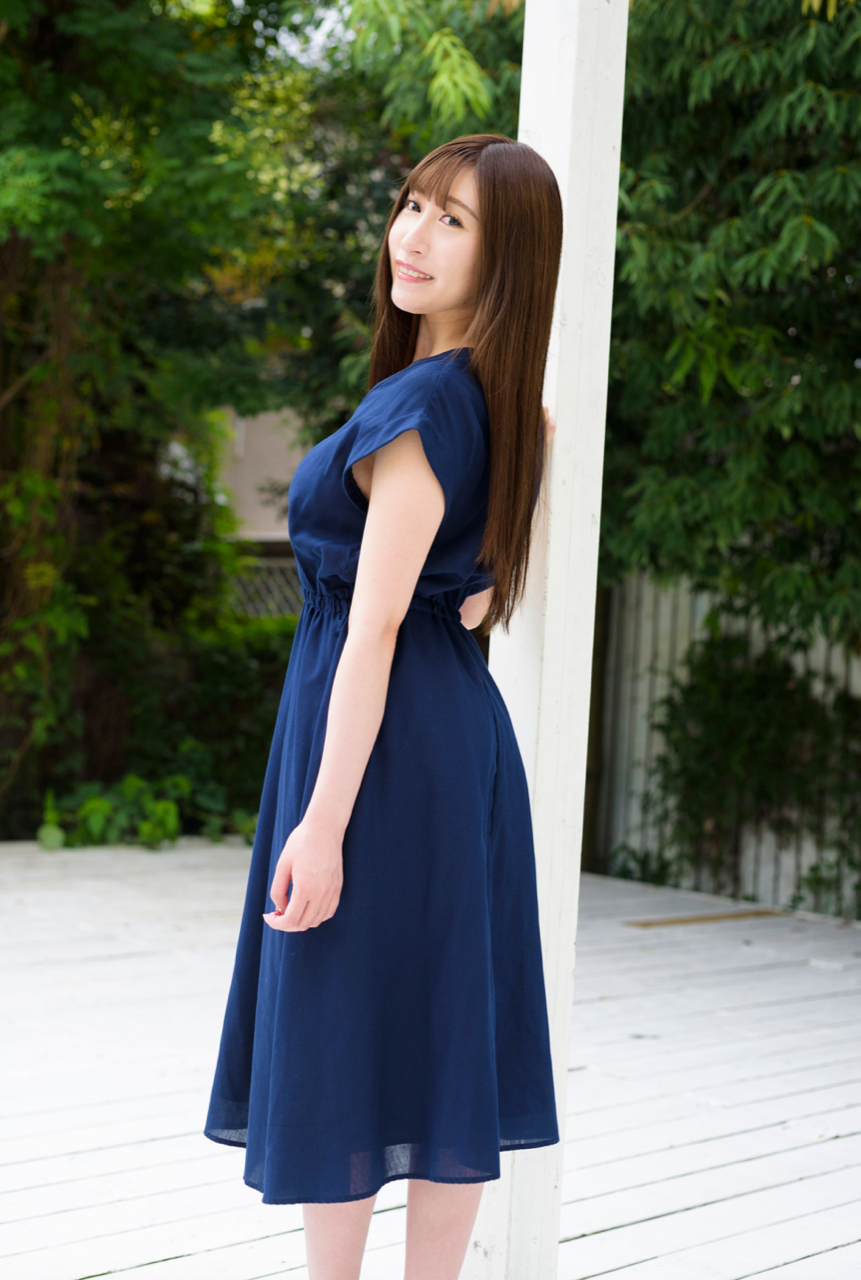 八掛海(八掛うみ)[Photobook]絶対的スーパーナチュラルポーズブック