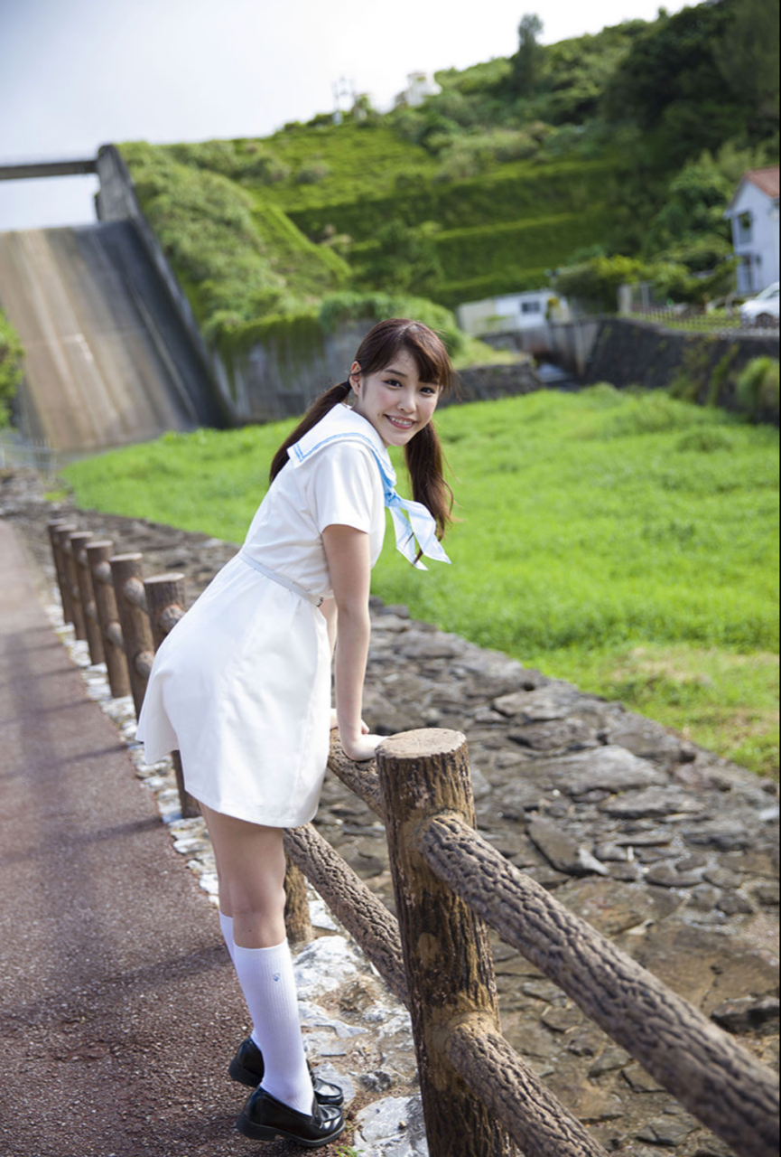 藤森里穂[Photobook]2022.03.25絶対的セクシーポーズブック