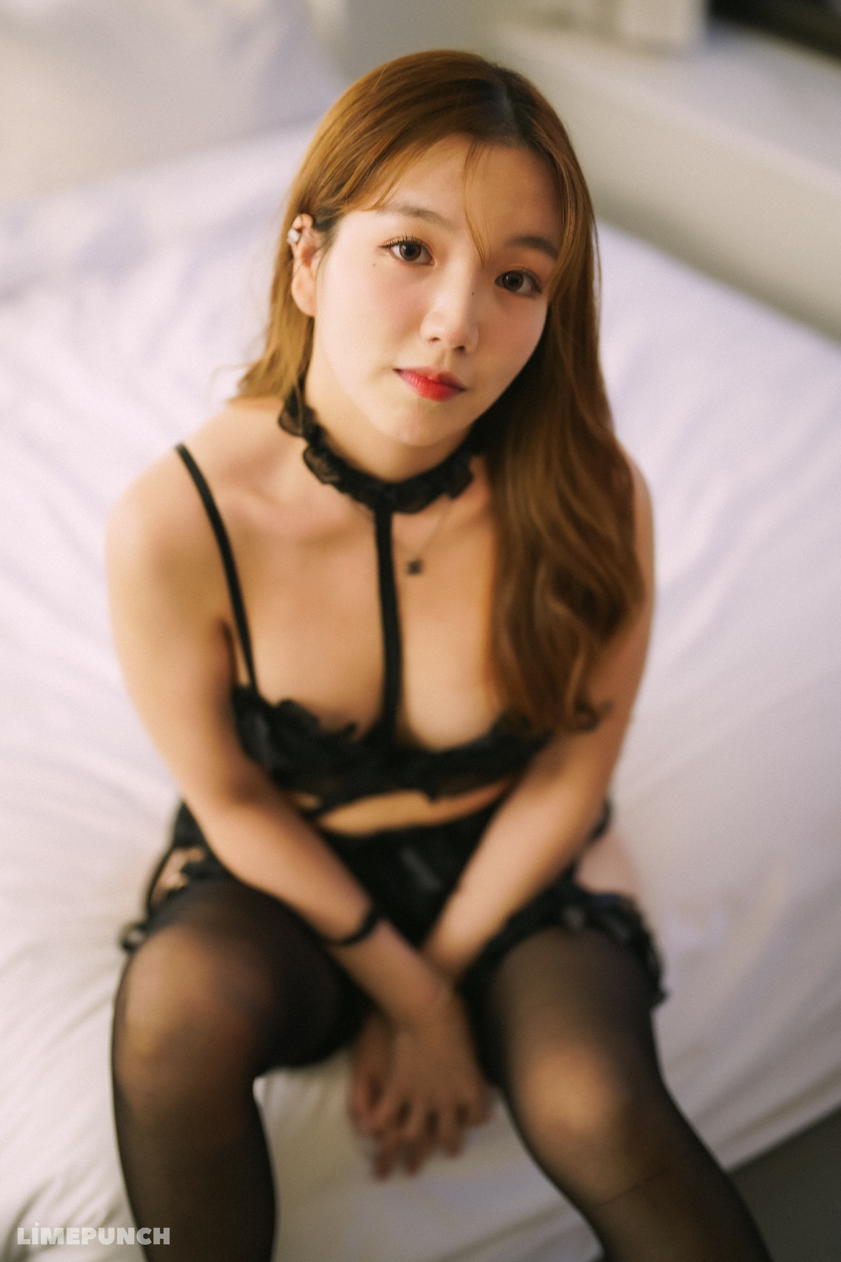 LimePunch-YOONVELY-LPXB-007-MrCong.com-014.jpg