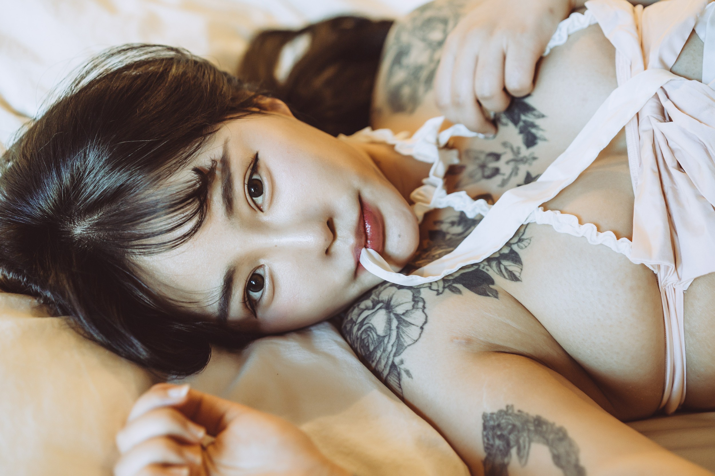 Jeon-Bo-Yeon-T-Pants-MrCong.com-059.jpg