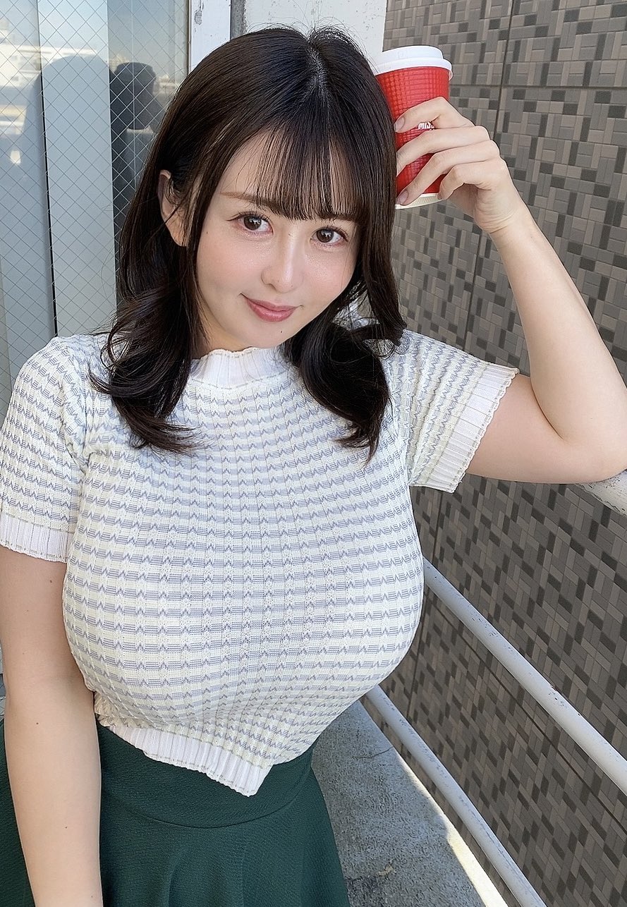 奶有2公斤！新人女優「神楽ももか」國寶級胴體出爐，K罩杯小隻馬好震撼- AV女優- JKF 捷克論壇