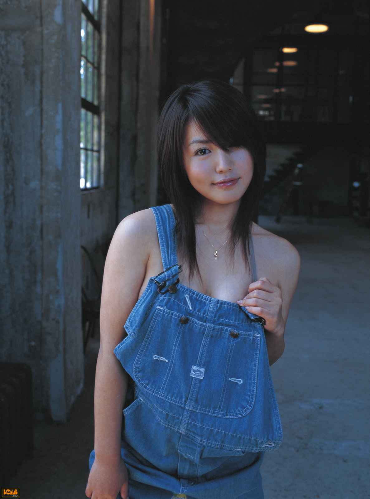 磯山沙也加[Bomb.TV]04_2005.06_Isoyama_Sayaka