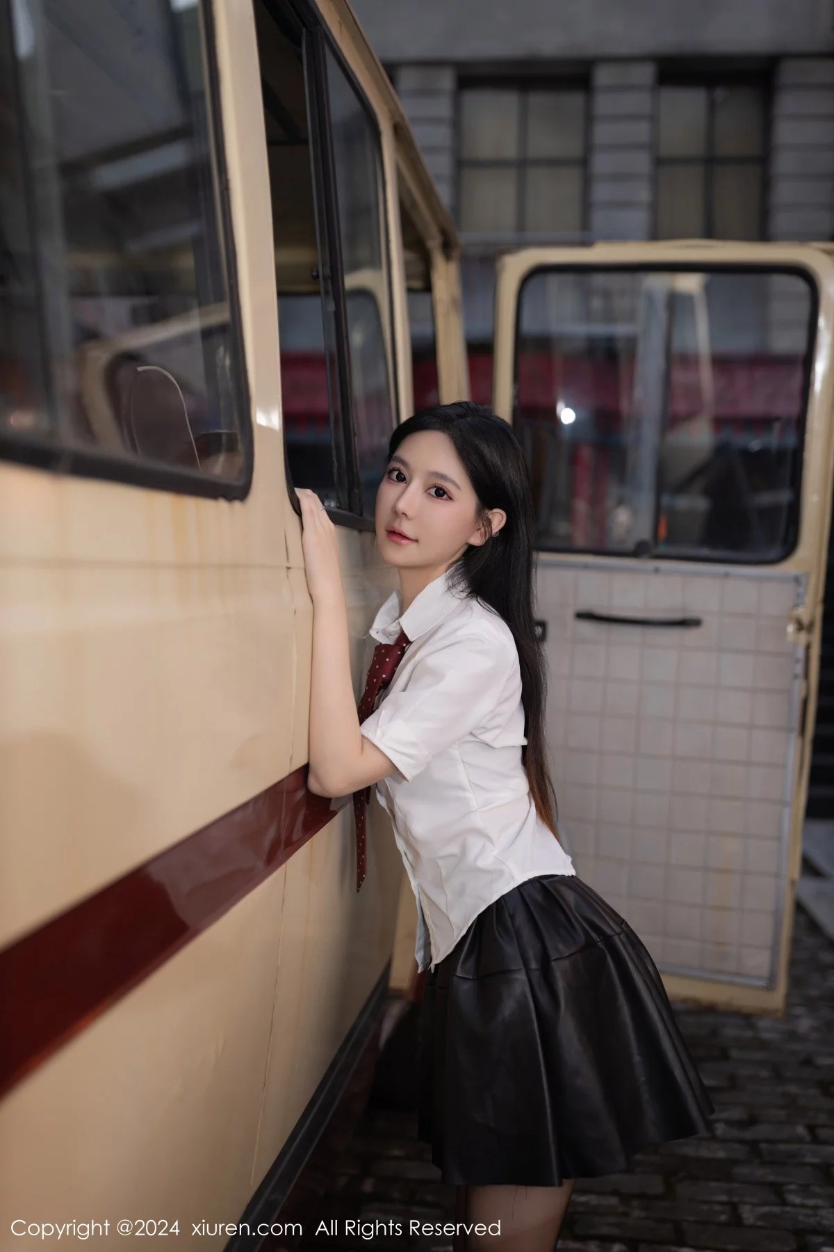 【XiuRen秀人网】2024.01.12 Vol.7957 怮怮 完整版无水印写真【80P】-2