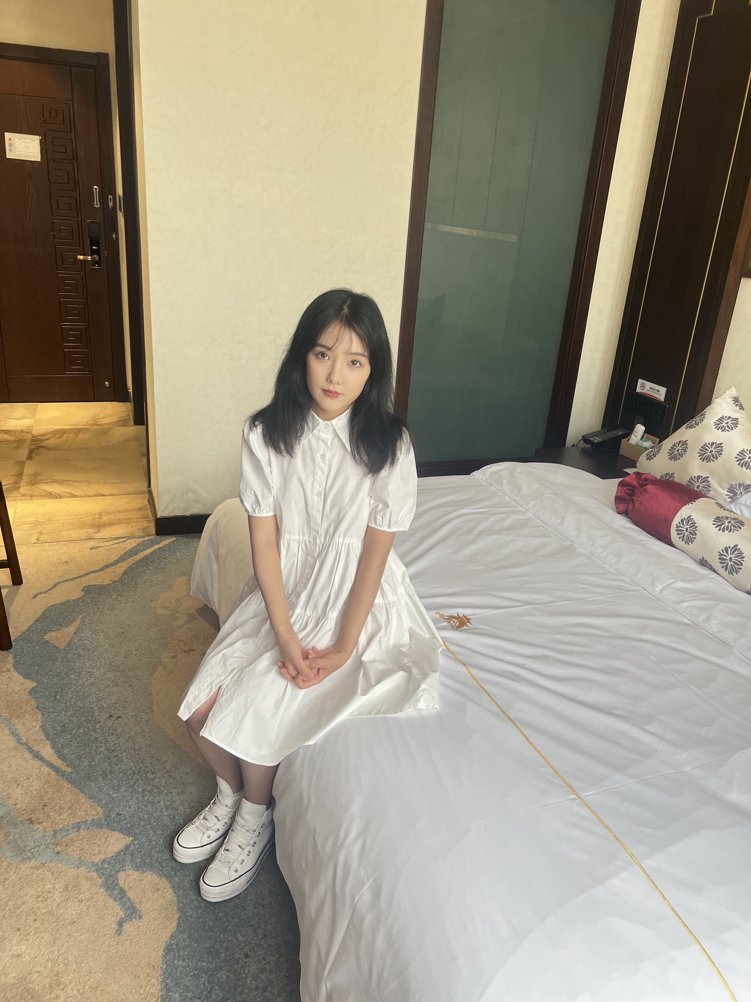 小新國模大尺度私拍