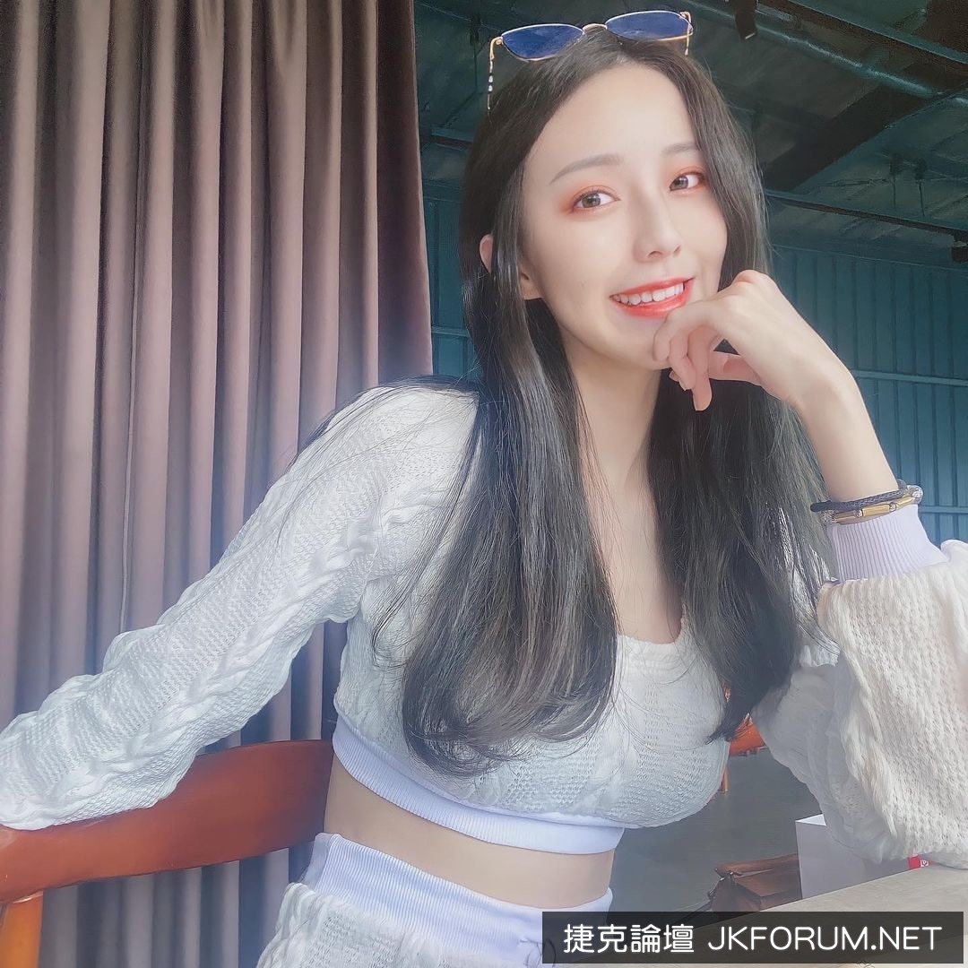 160638d87hkcrkx8888kr8.jpg