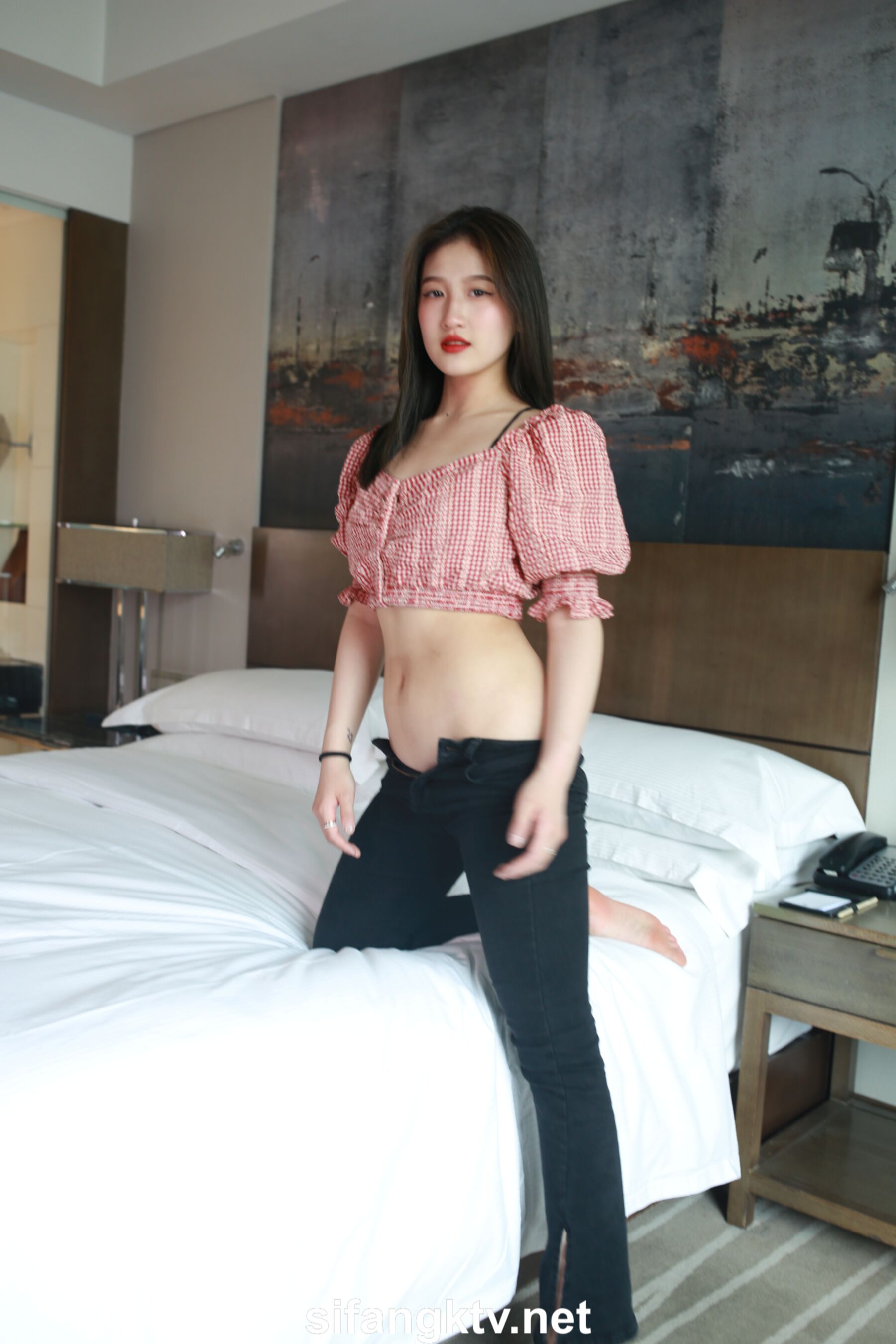 嫩模國模彤彤大尺度私拍套图 