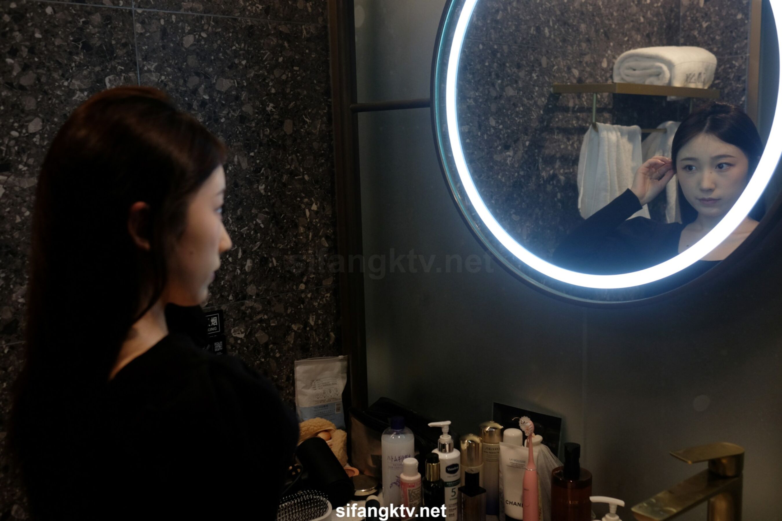 愛可（欣欣）國模（2022-12-23）大尺度人體私拍DISK1