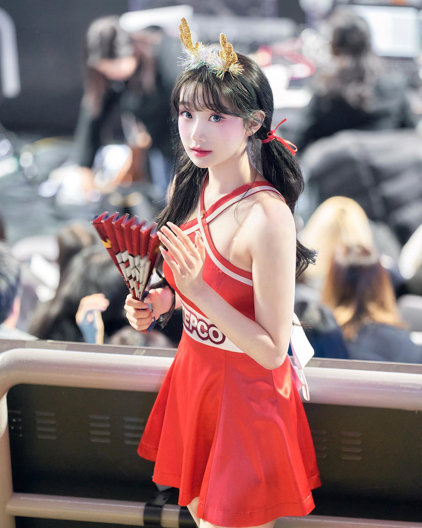 超年輕19歲韓國啦啦隊正妹「李珠恩」！臉蛋像AI身材超豐滿，根本新王牌！