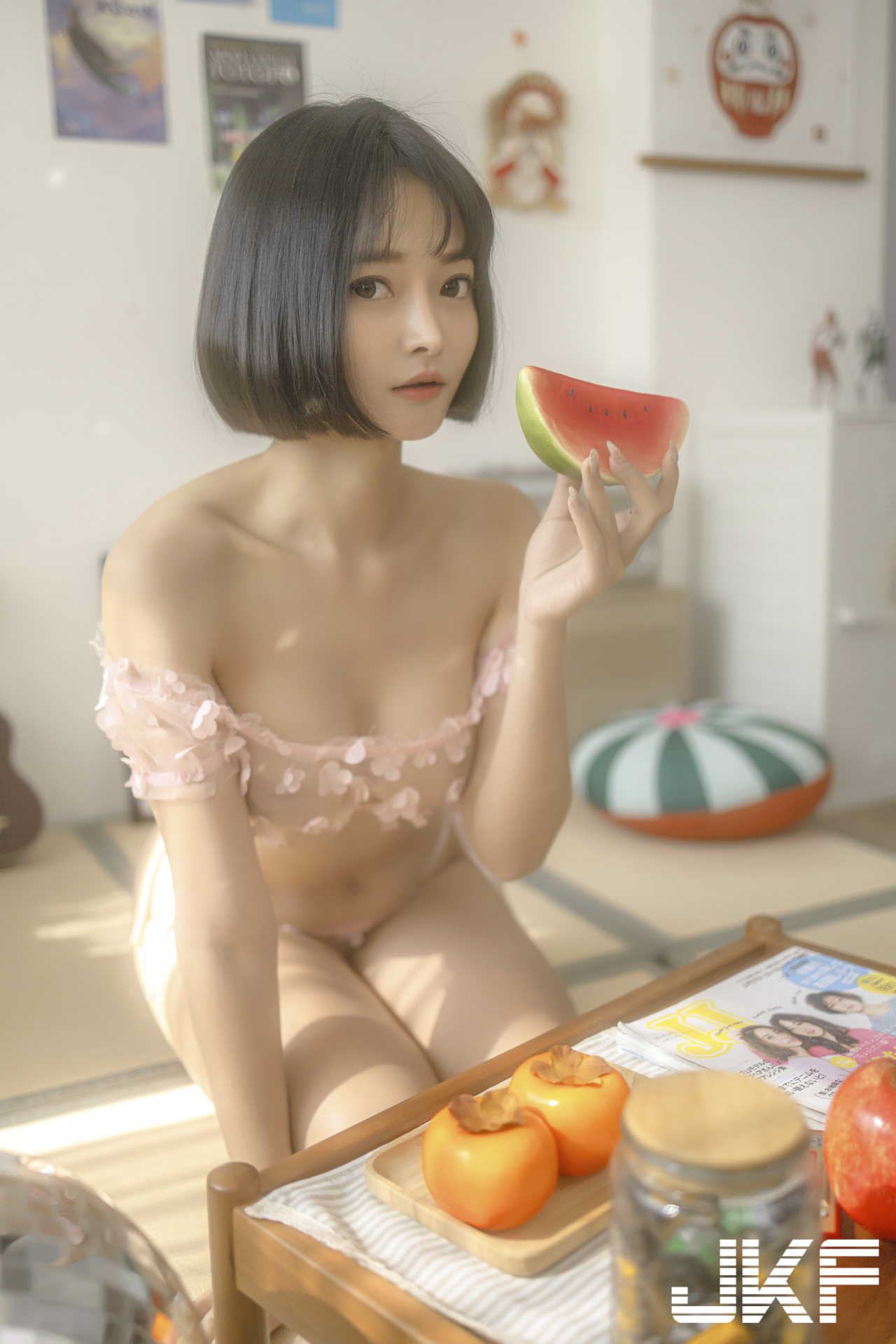 超色氣美少女「A栗Eri」！透膚薄紗讓「雪乳嫩臀」若隱若現好誘惑