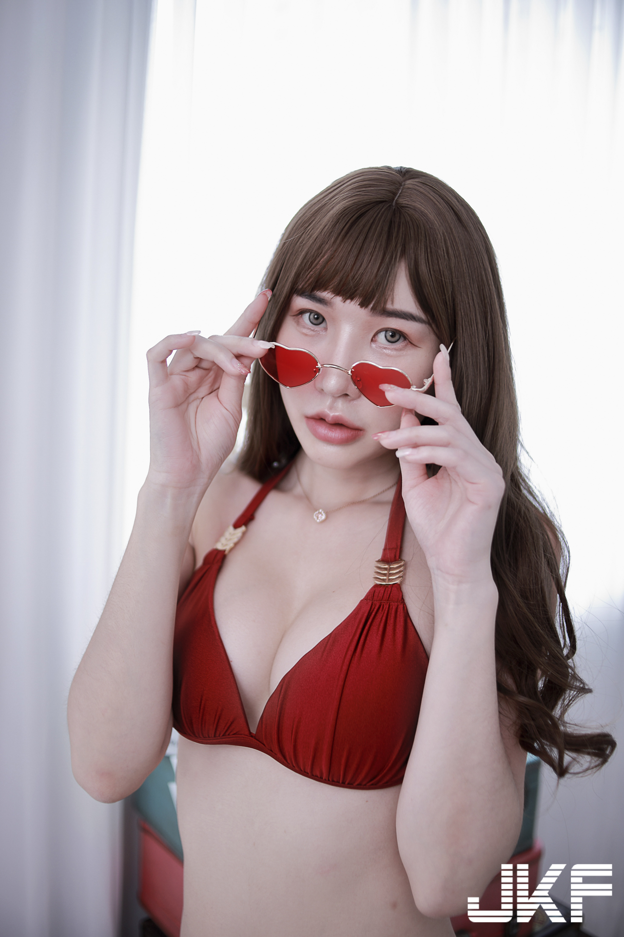 美豔女友「孟孟」大膽換裝誘惑！火辣比基尼秀美乳長腿好迷人