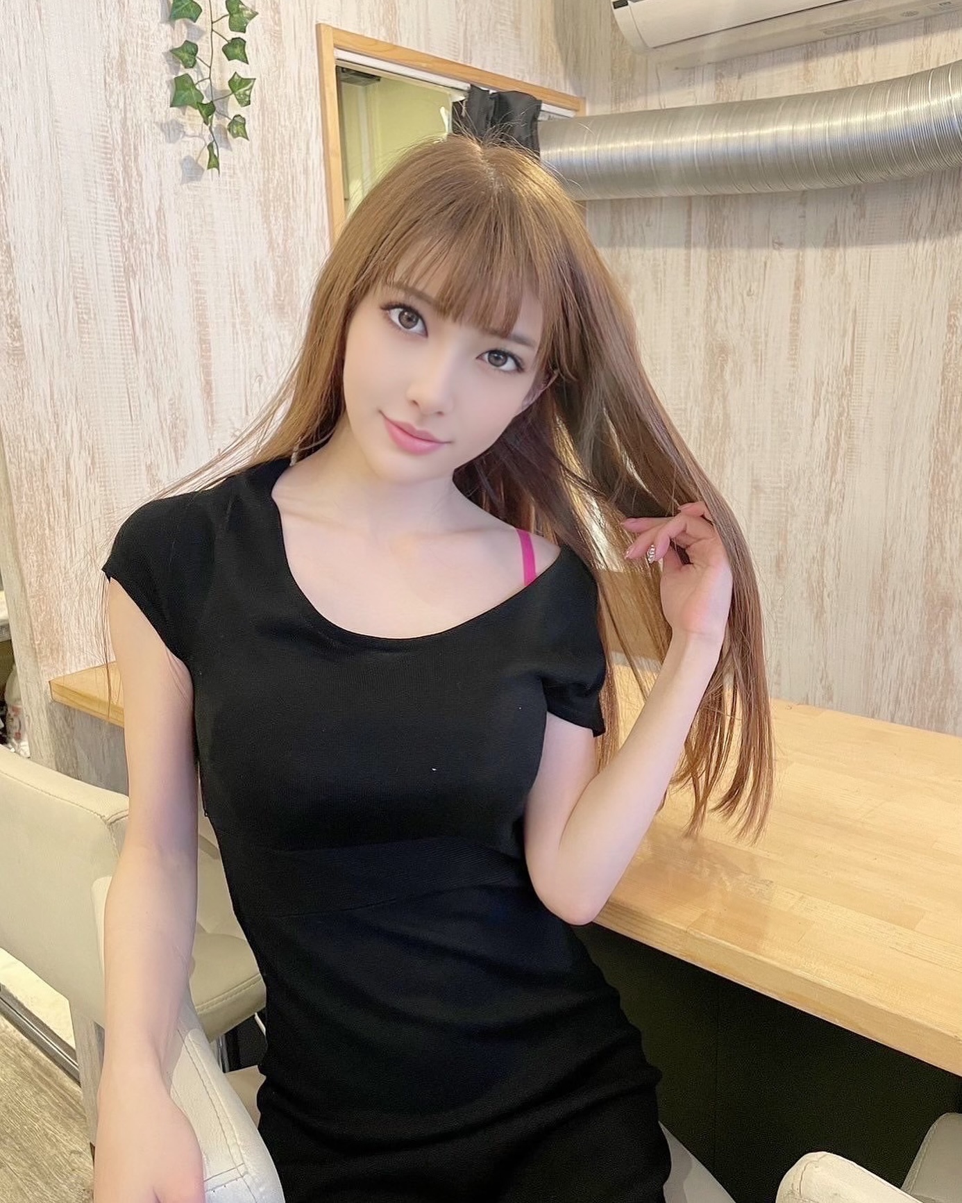 Ai Kohana🎀 World's First AI AV Actress