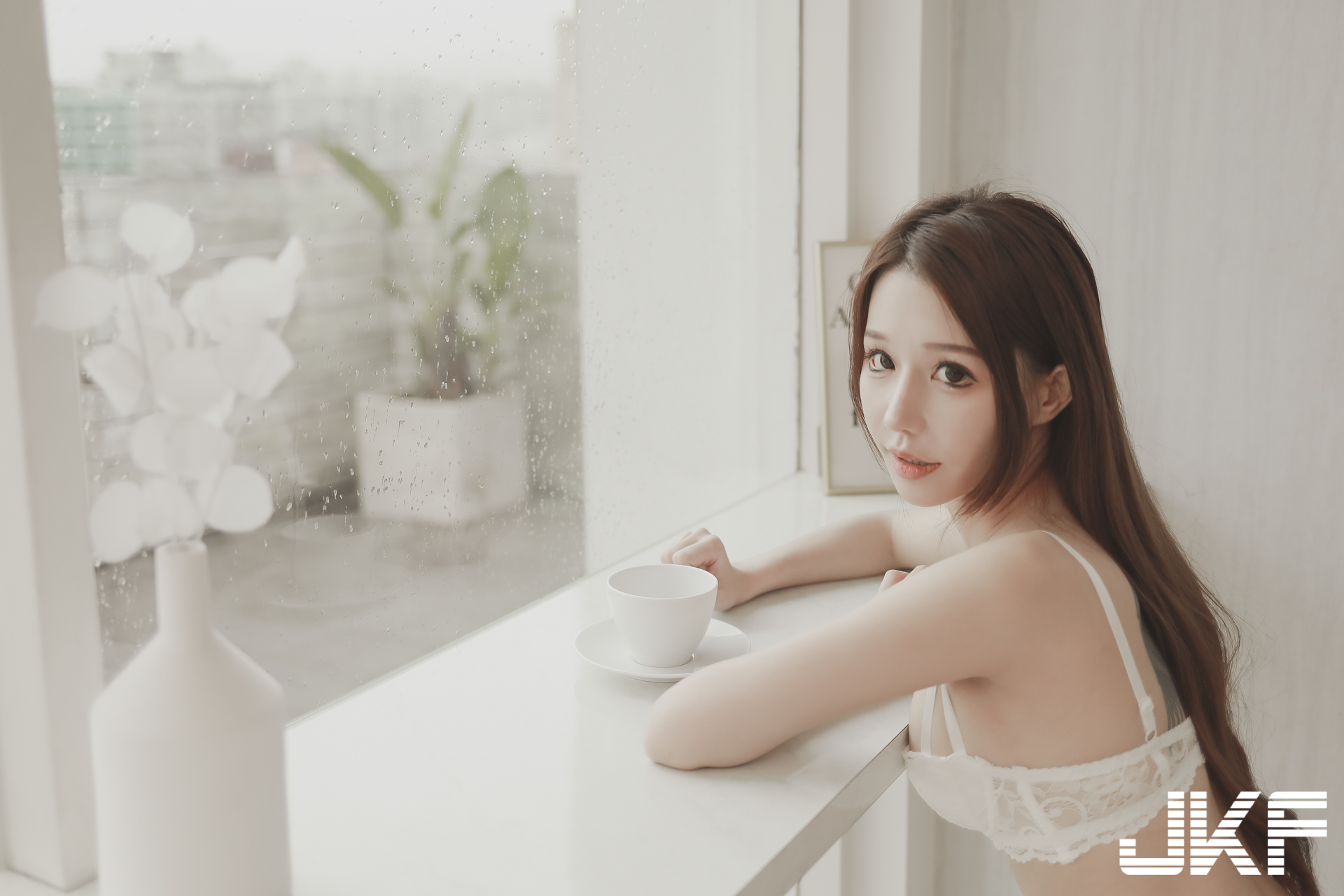 中日混血美少女「柏崎星奈」夢幻誘人！純慾內衣秀爆乳美臀好誘惑