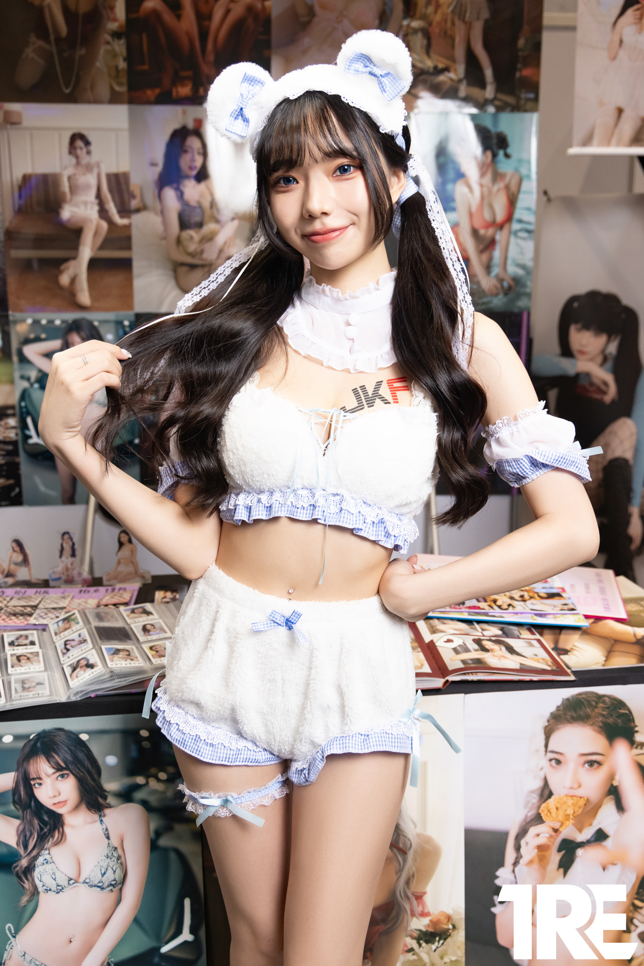 搶購原汁！「JKF女郎」火力招待，「愛的零接觸」任君翻牌臨幸