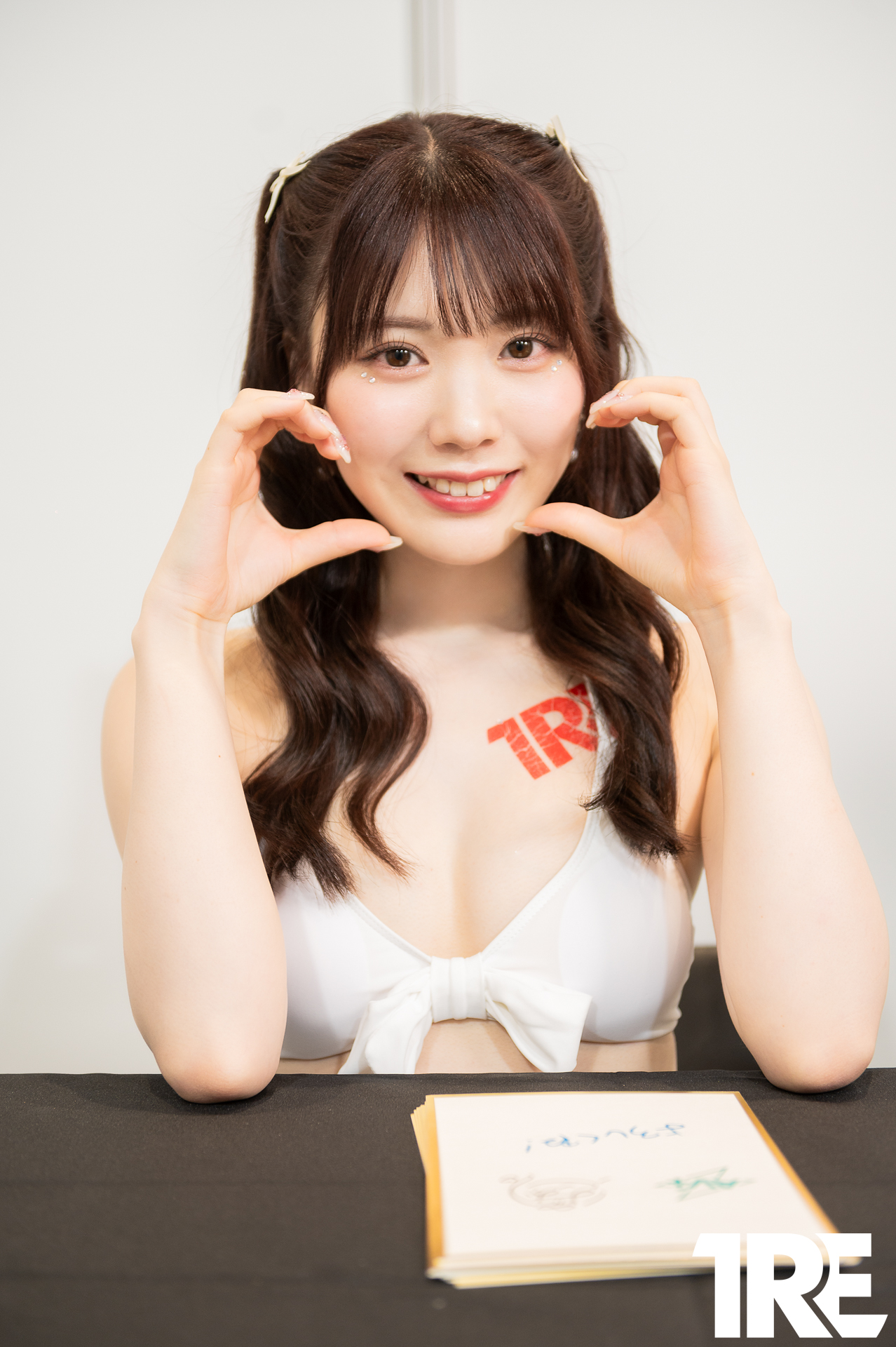 TRE談戀愛！絕美理想型「石川澪」AV+親密合影，「性感貼近」初戀感爆棚！