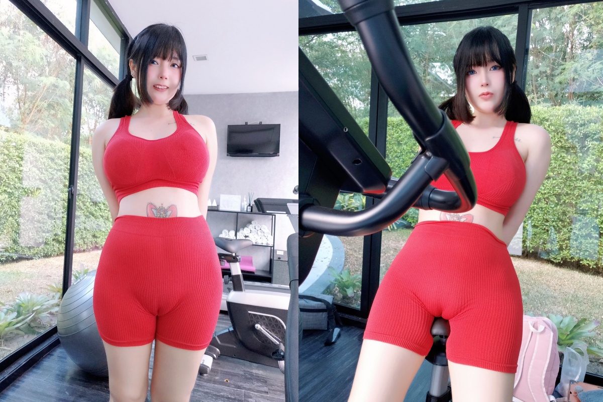 我願稱她為「駱駝蹄的神」！巨乳正妹狂曬「超貼下半身」畫面嗨翻網友