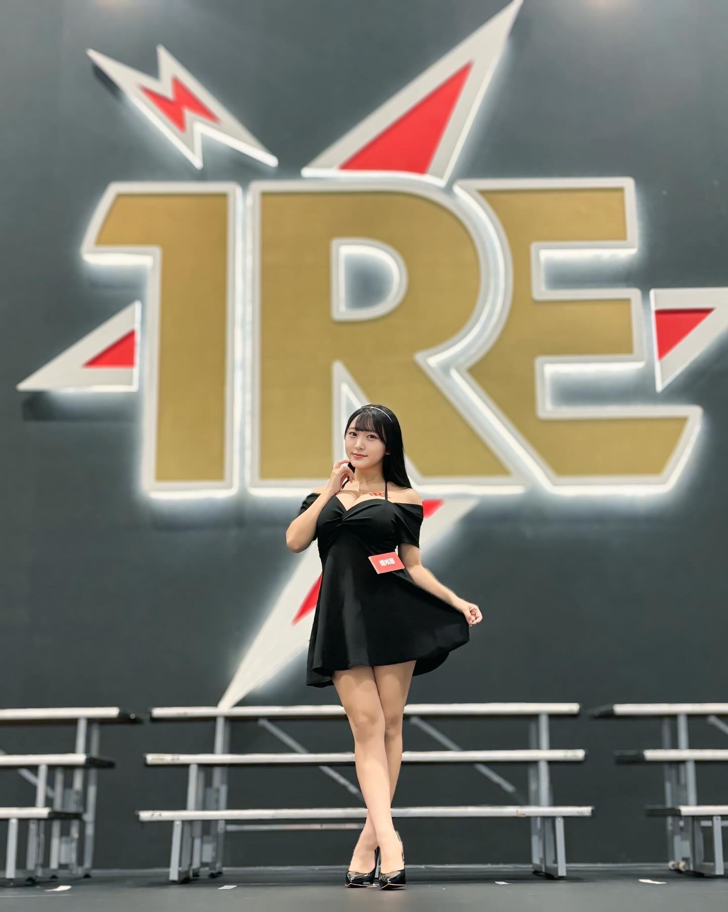 I罩杯巨乳姊姊「姬咲華」根本深水炸彈！強勢出席「史上最大泳池攝影會」！
