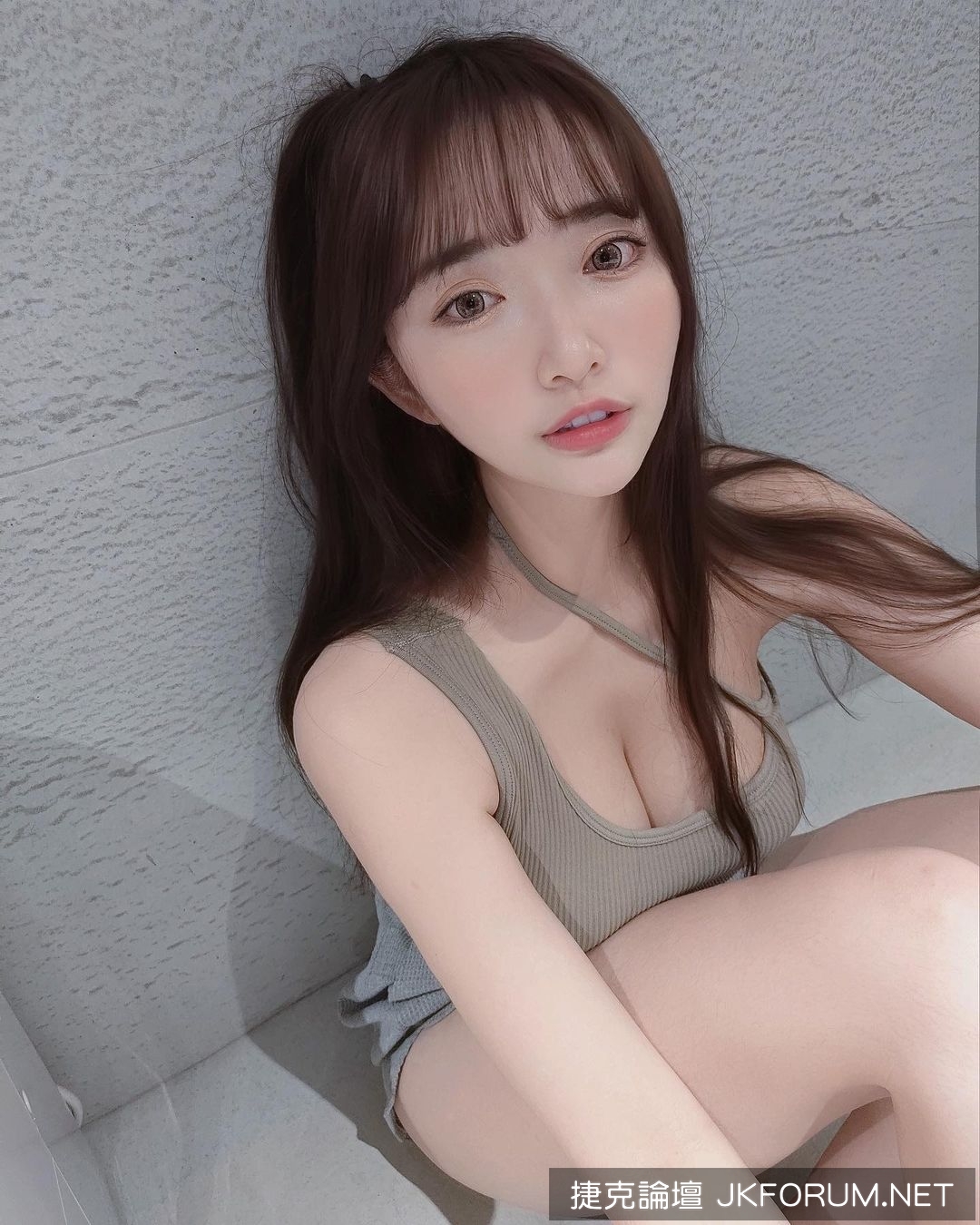 102319a3j8f928kdk8ywew.jpg