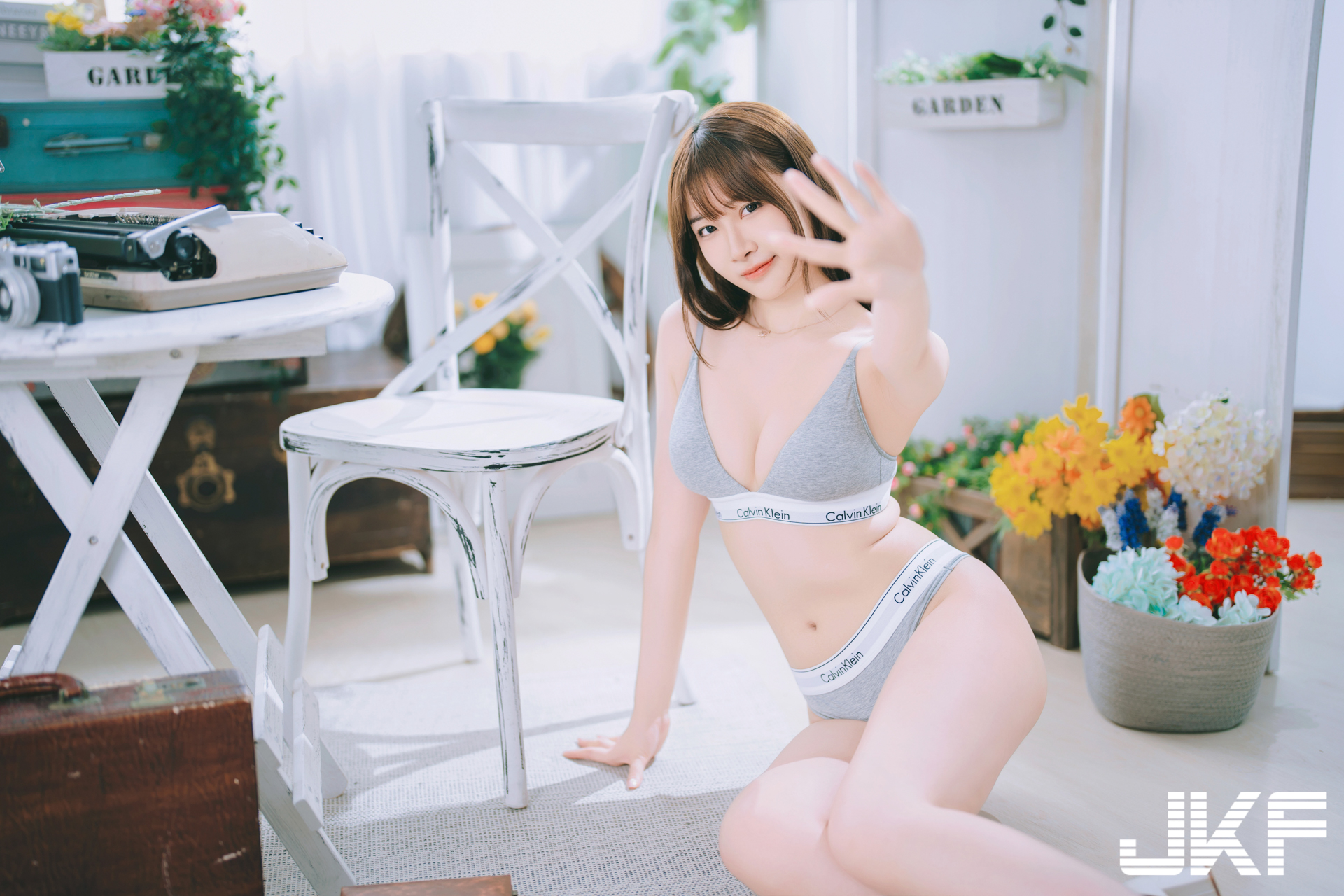 資工少女「李婷婷」運動內衣超撩人，「誘惑深溝＋美尻」魅力滿滿！