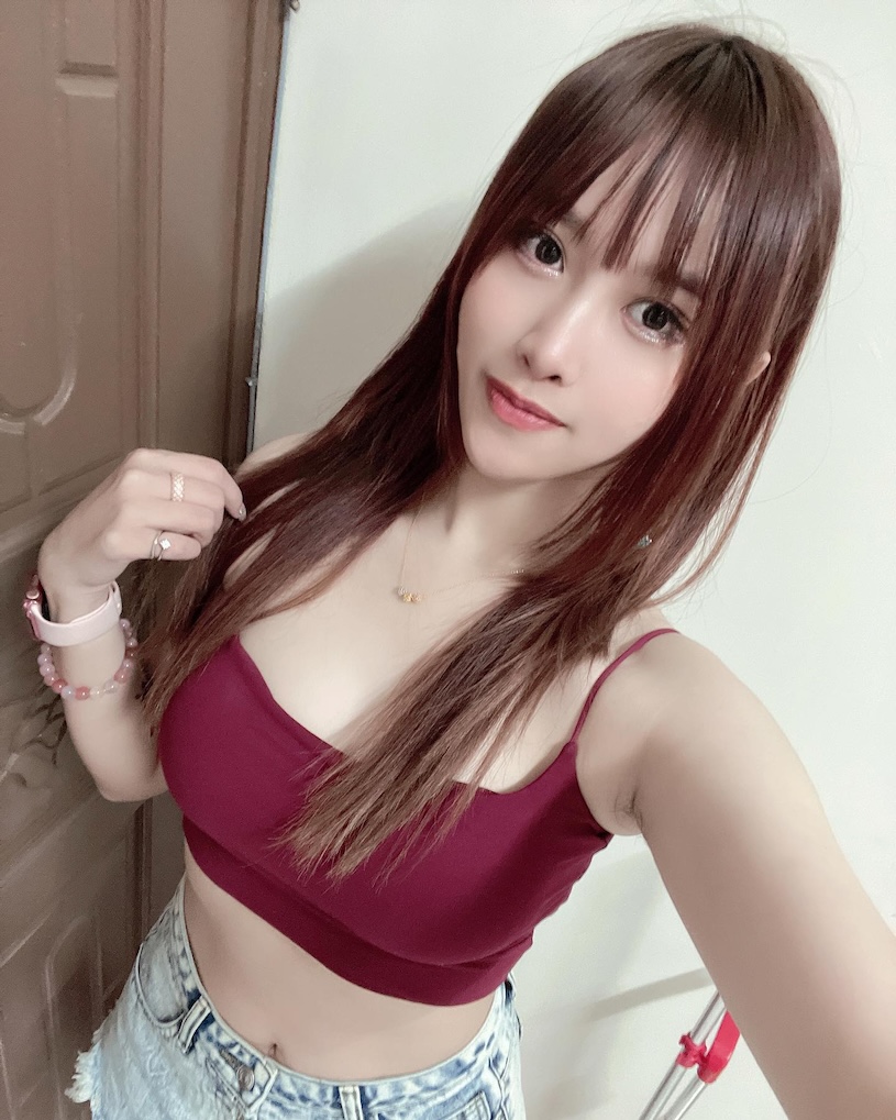 誘惑電眼＋飽滿美胸！性感正妹「森井優」TSE火辣開撩！