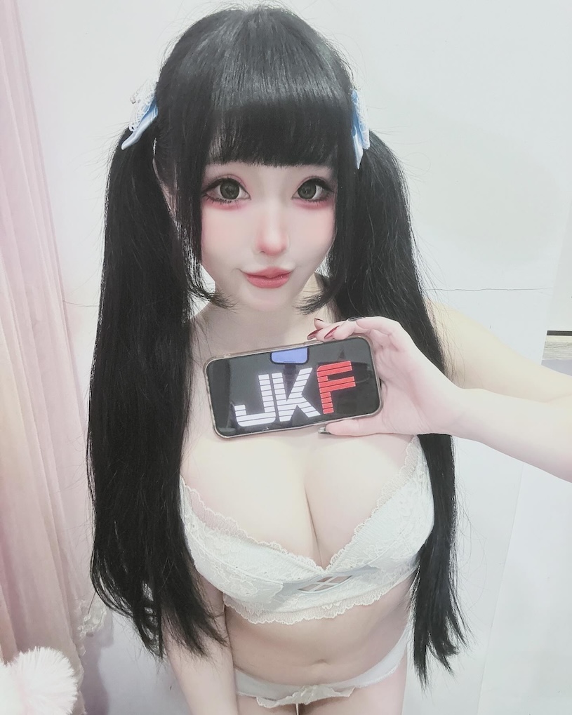 校園峰神榜！大眼巨乳妹「冰熙」與你在TSE有約！