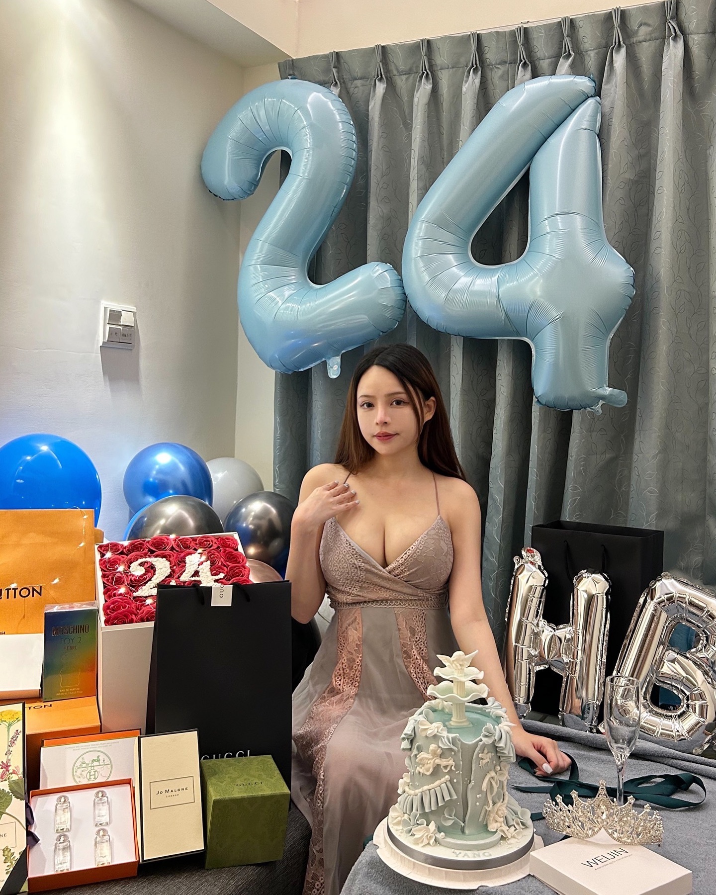 爆乳壽星「羊ㄦ」許願倒奶酒，「完美視角」粉絲也快樂起來！