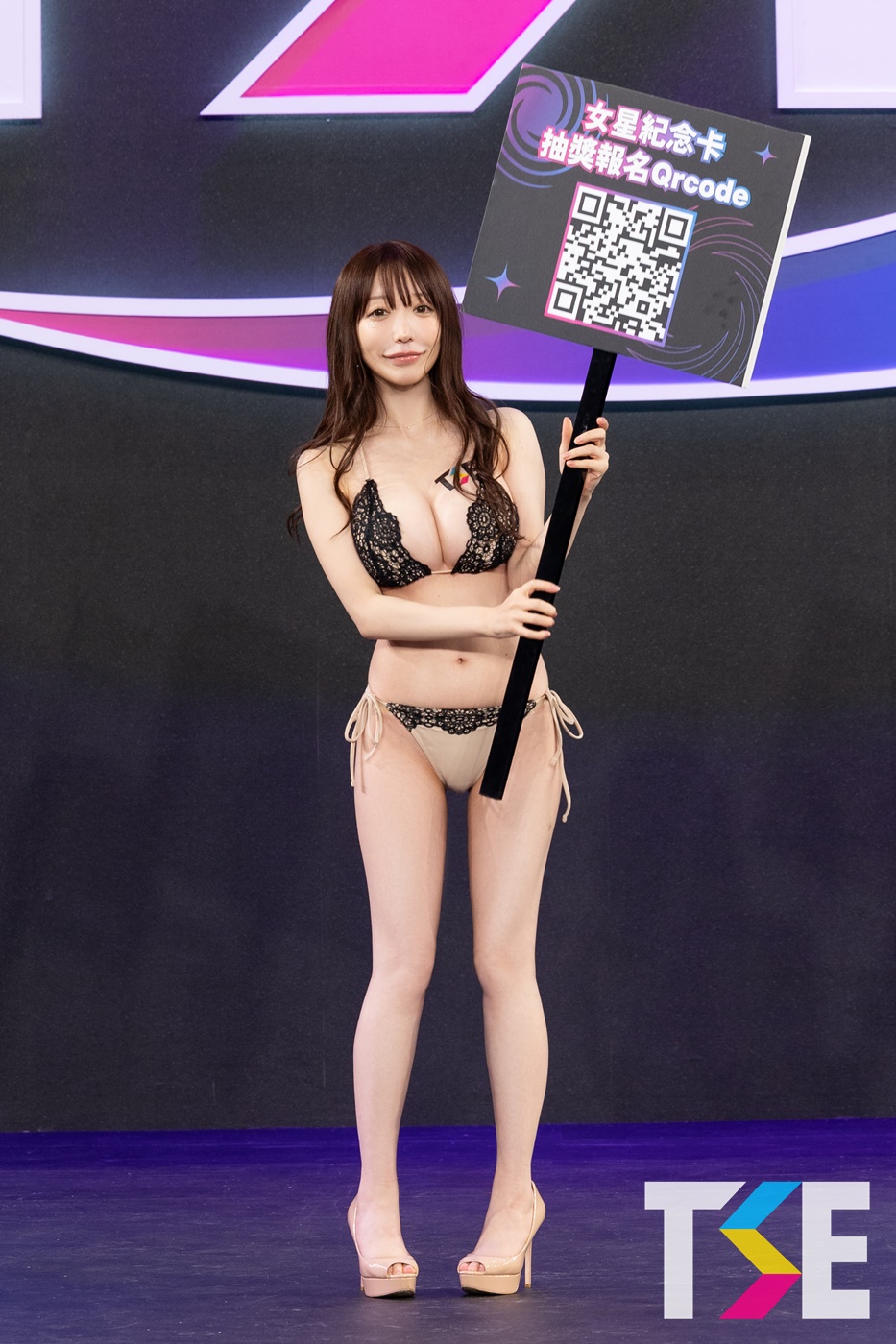 最會撒嬌的女人「清水藍里」來啦！挺H杯雪白豪乳邀你一發入魂