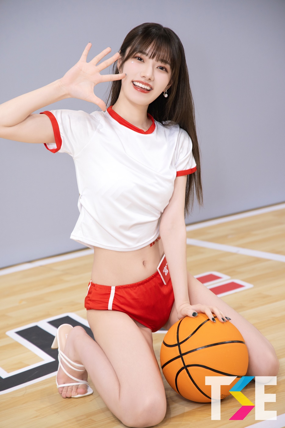 最萌籃球手就是你！人氣女優《宮下玲奈》在體育館讓你免費拍