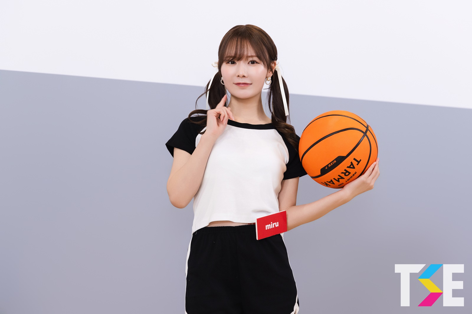 可愛女神「miru」揪團打籃球，「卡哇依模樣」讓人戀愛爆棚！