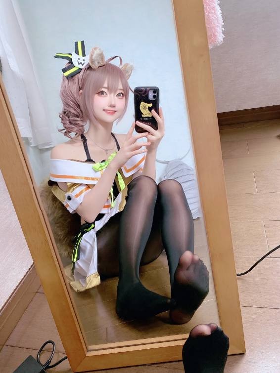 SeeU Seeuxiaorou Nude Cosplay - 8