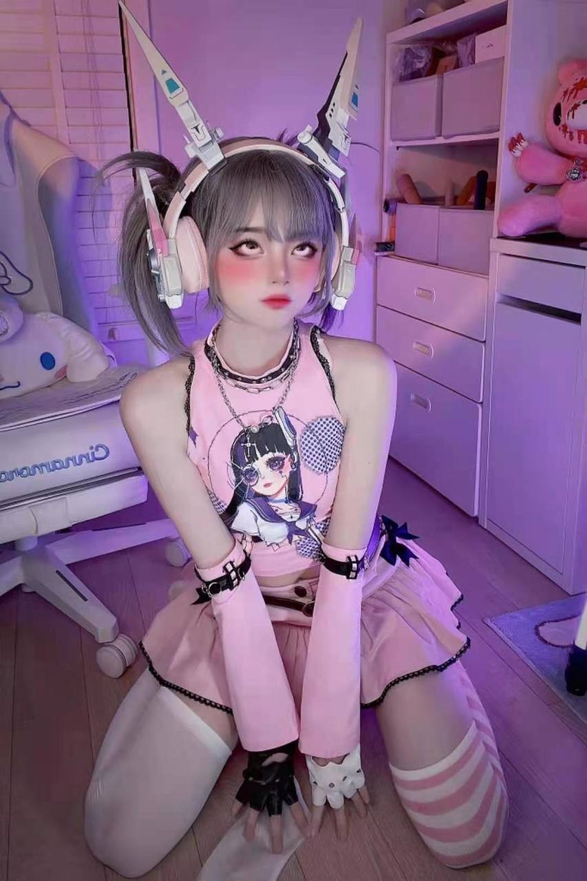 SeeU Seeuxiaorou Nude Cosplay - 8