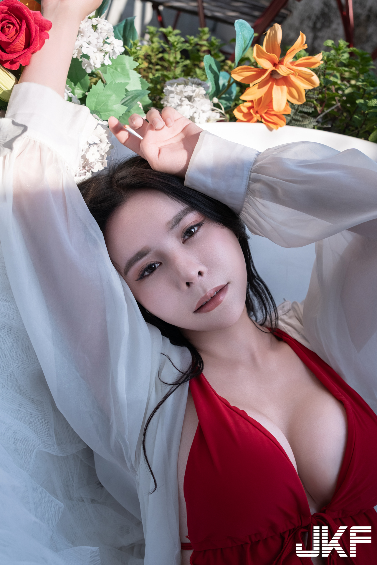 巨乳藝術家「烏乃U-Mai」火辣解放！露天浴缸秀「白嫩美體」！
