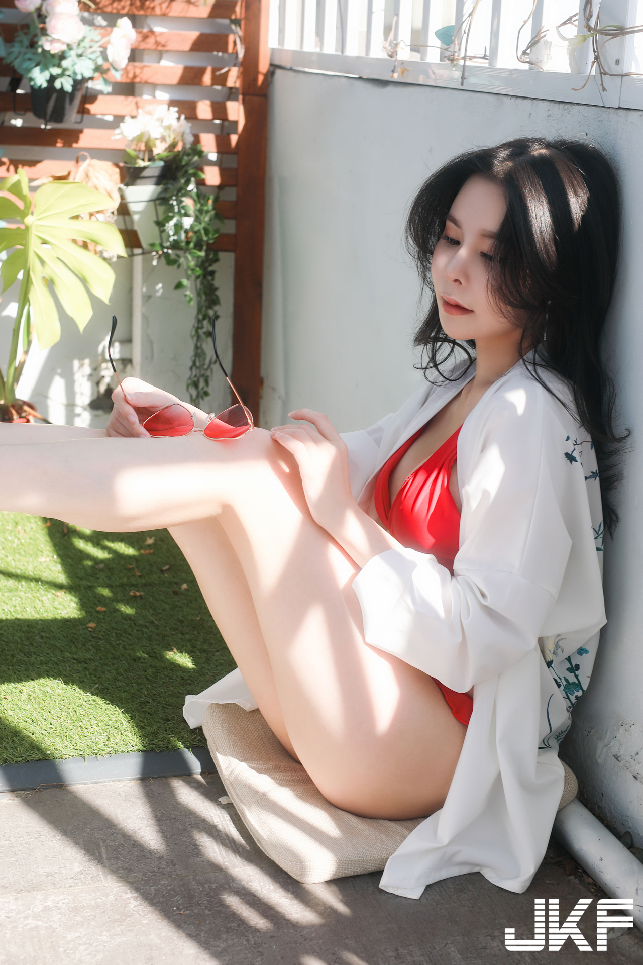巨乳藝術家「烏乃U-Mai」火辣解放！露天浴缸秀「白嫩美體」！