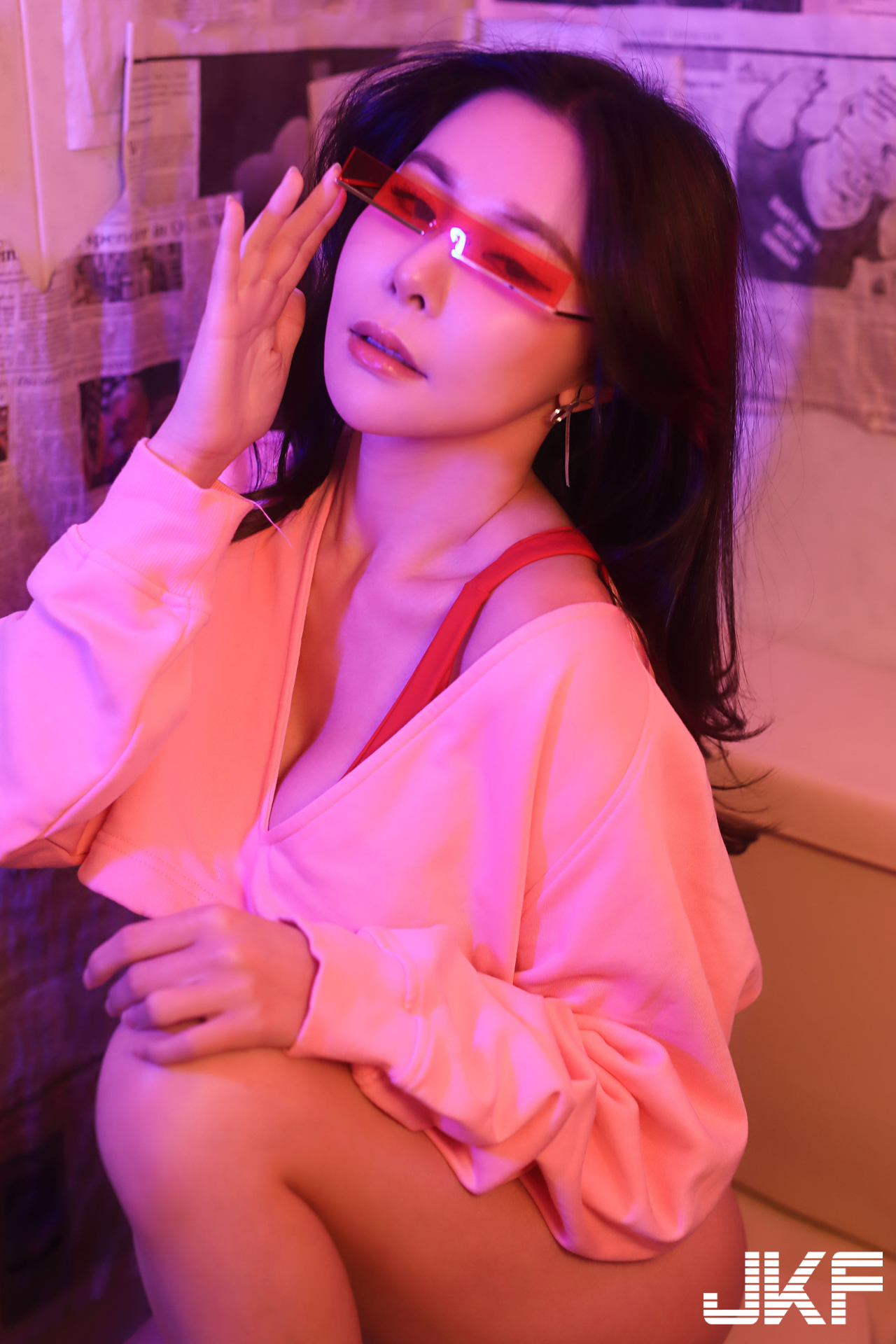巨乳藝術家「烏乃U-Mai」火辣解放！露天浴缸秀「白嫩美體」！