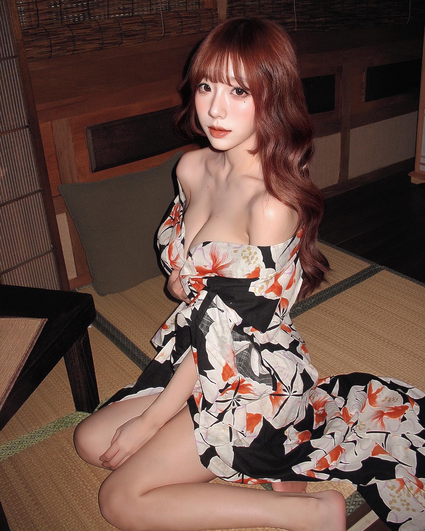 輔大出正妹！素人女大學顏值身材都太頂，穿浴衣露「白嫩半乳」猛吸上萬讚