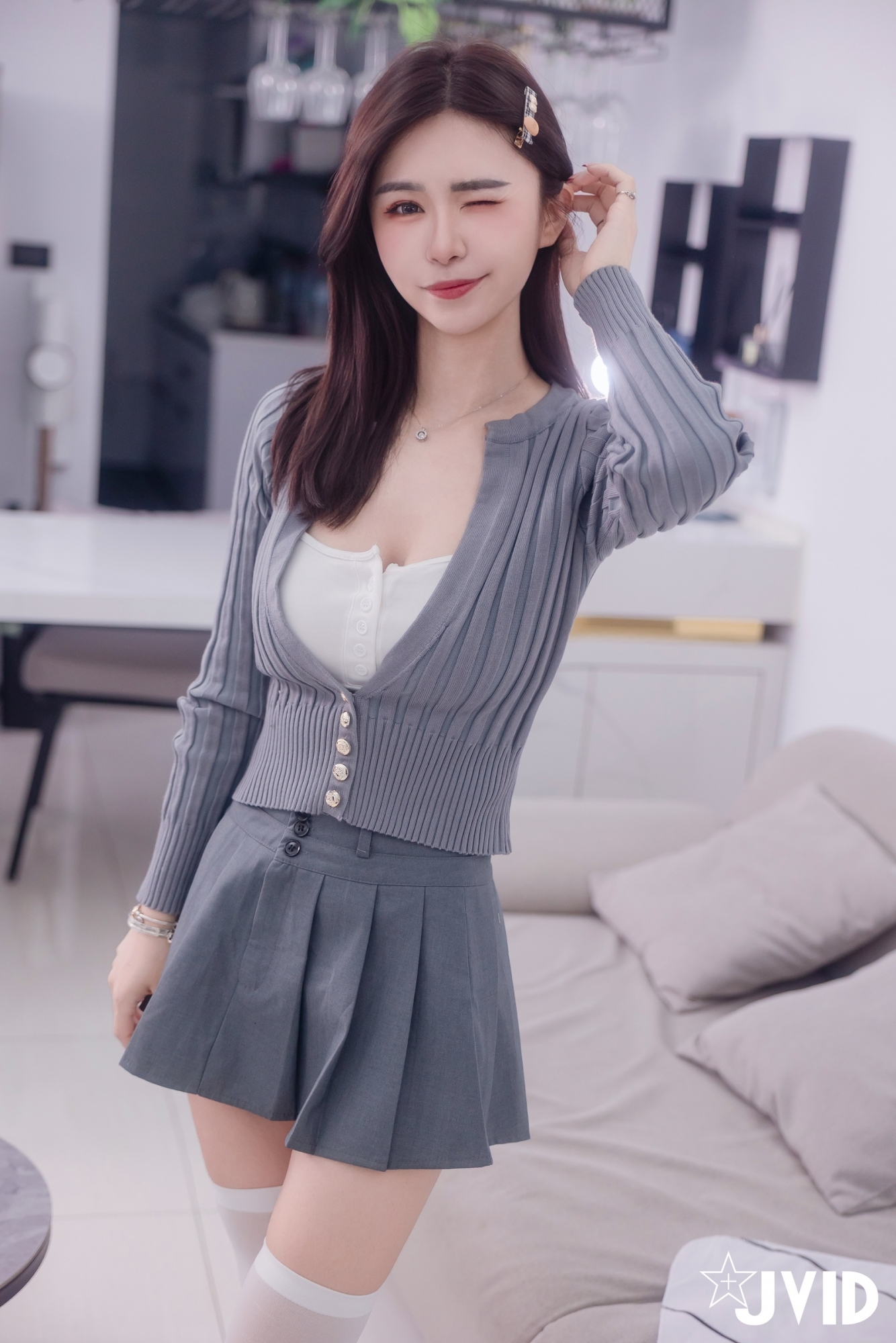 adca657bf5bc22c6603d0b2583cba75f275a7a9edfb8950a6ff35a48e80f560c.jpg