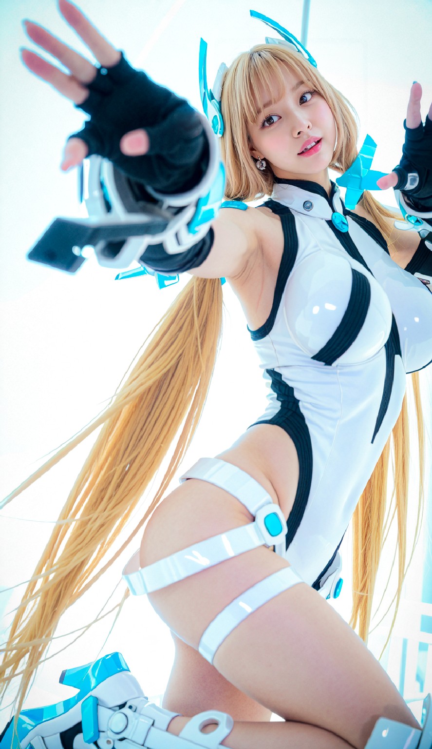 Gravure Model (SKY)20250428