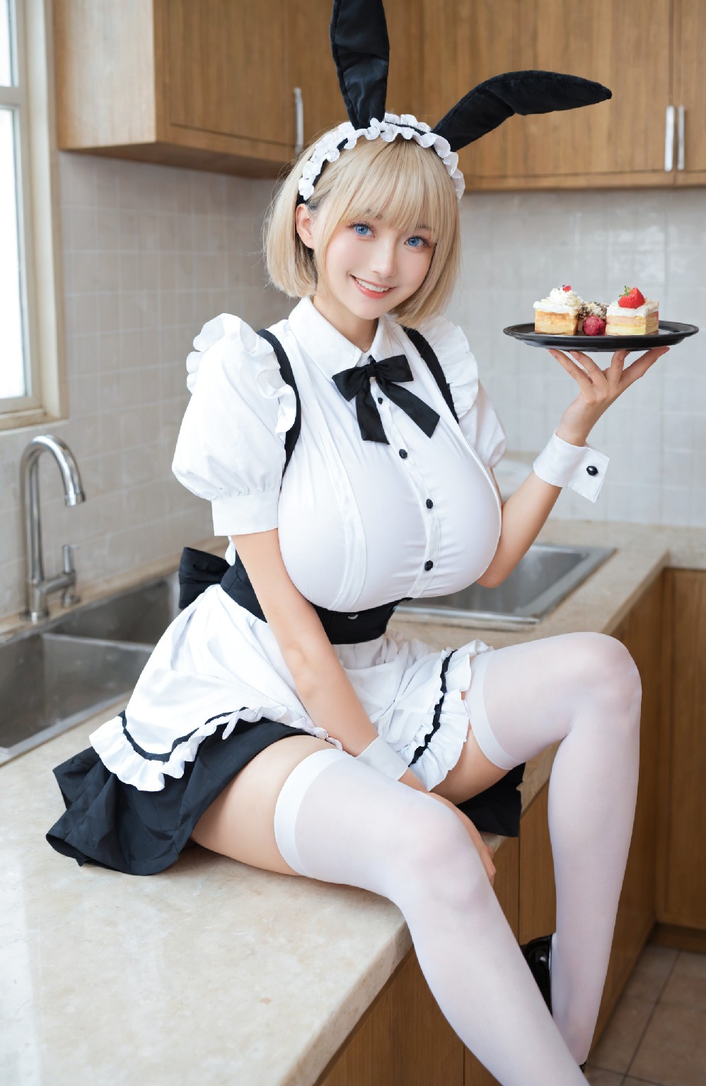 maid bunny