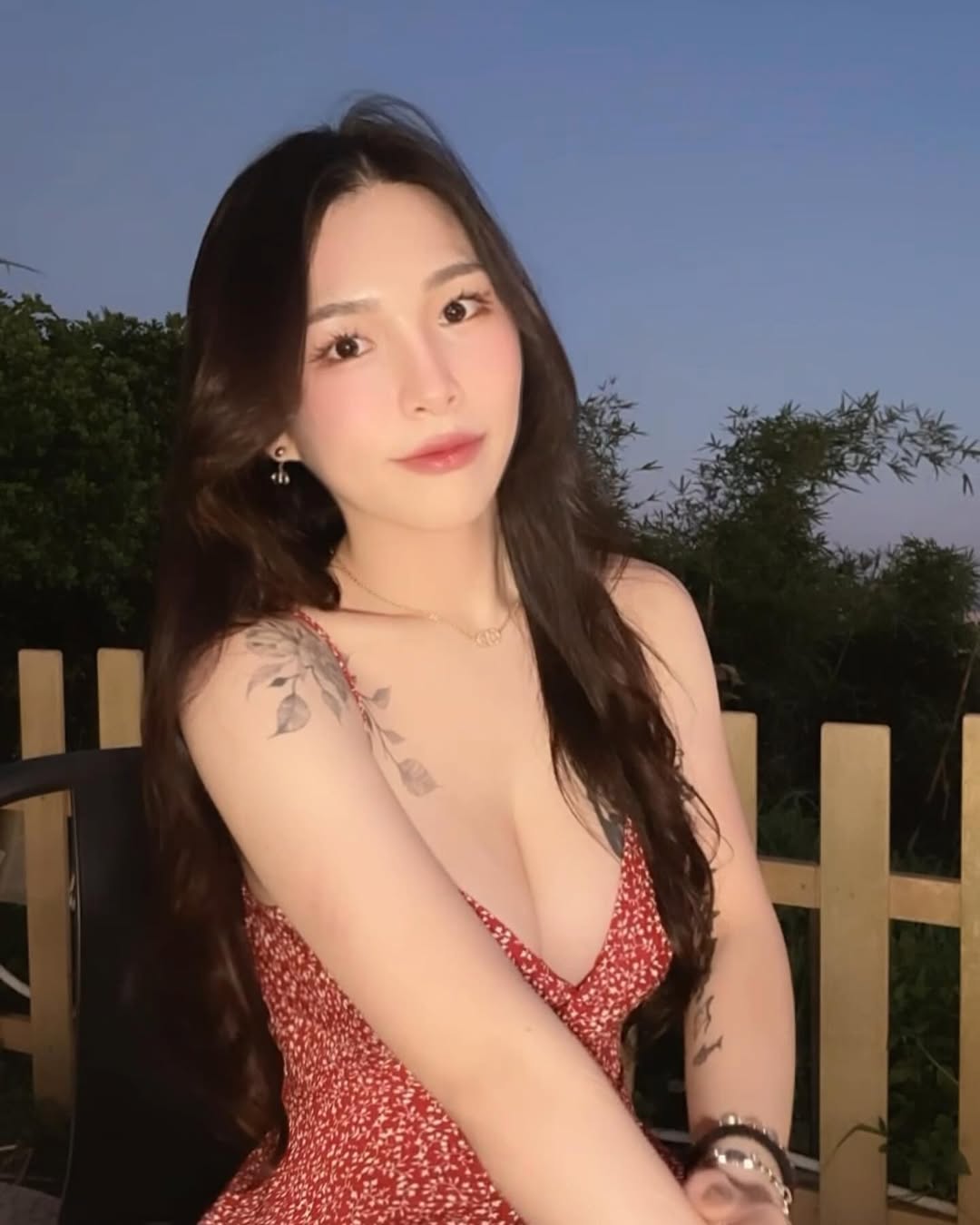 2000__fang_453784524_477518451561758_9171790588618859955_n.jpg