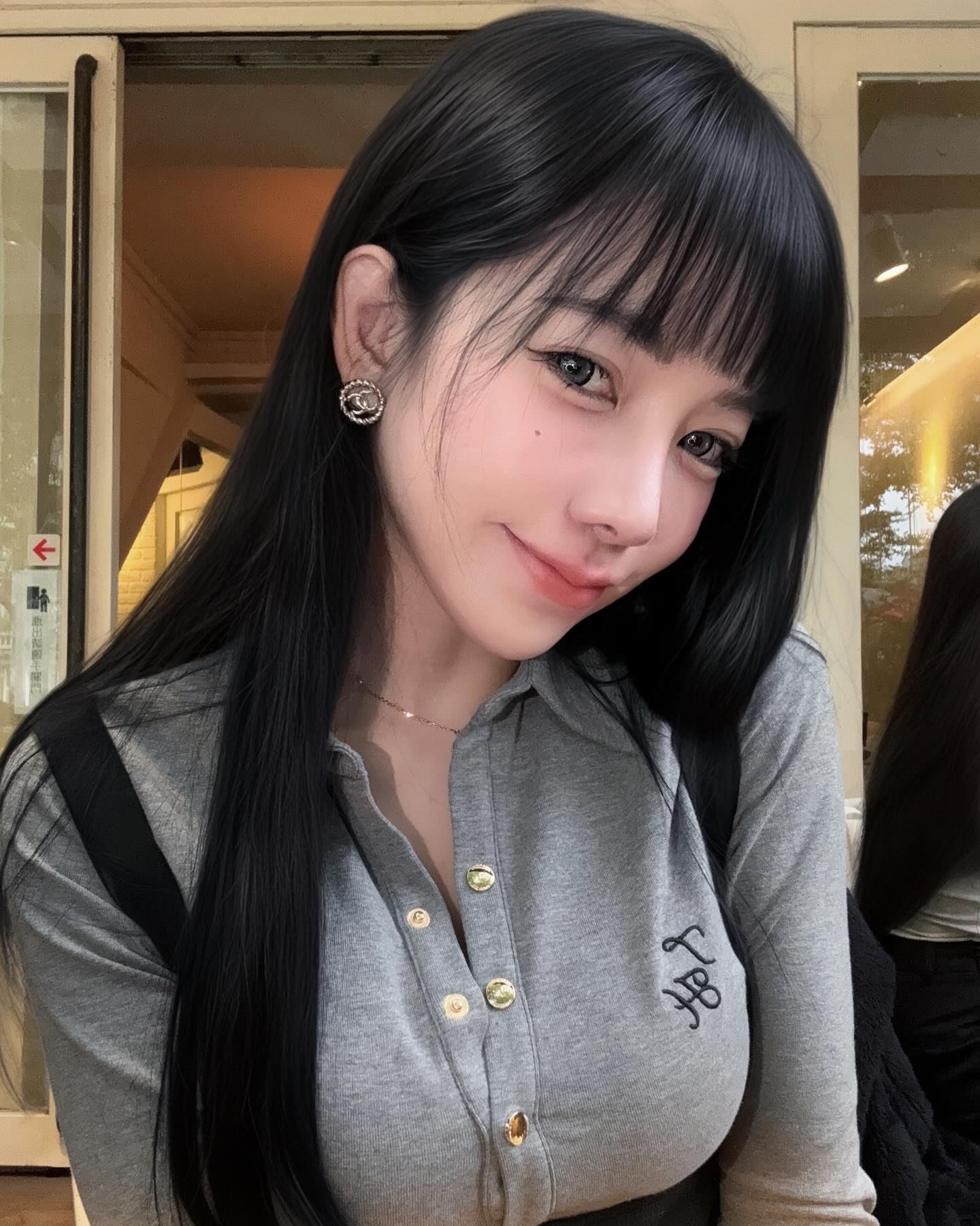 小八慵懶的美照