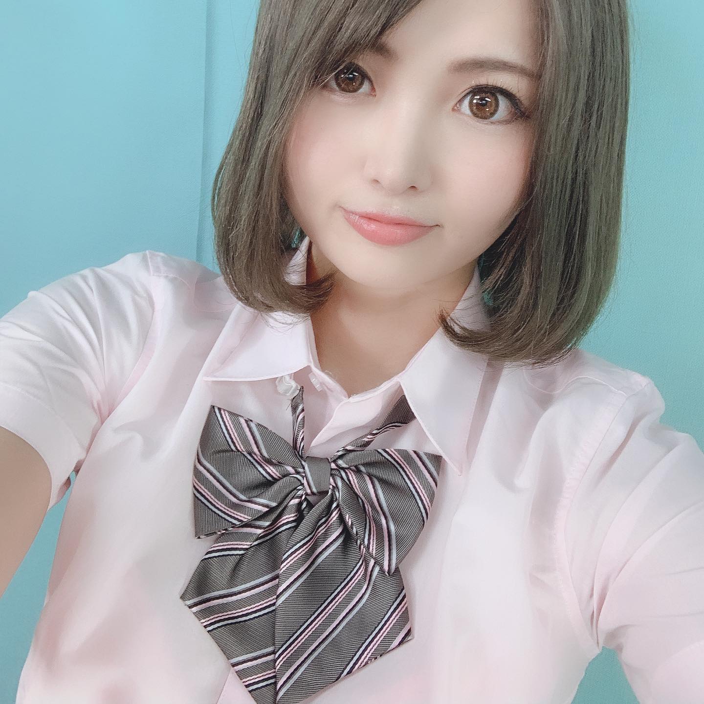 02.jpg 02.jpg