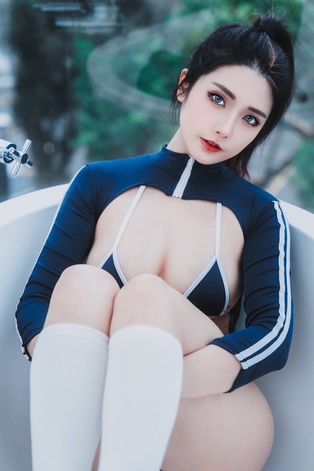 好兇的巨乳翹臀！火辣coser「馬莉莉」頂級二次元身材 讓人看到就想攝！