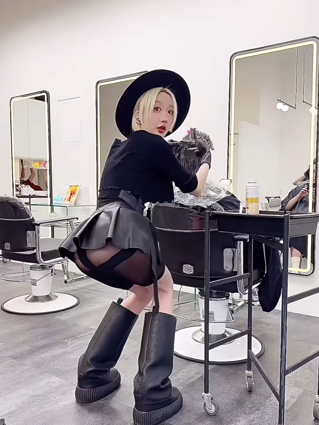 VS--Instagram-0’02”.jpg