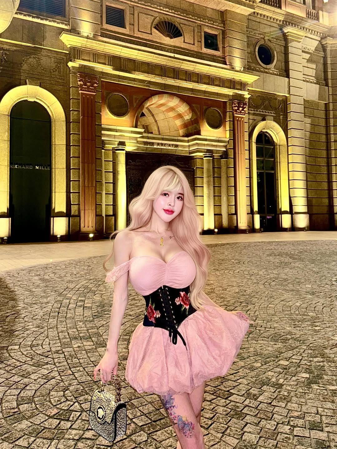 566gina_516341096_18176866279333551_1995372638255871856_n.jpg