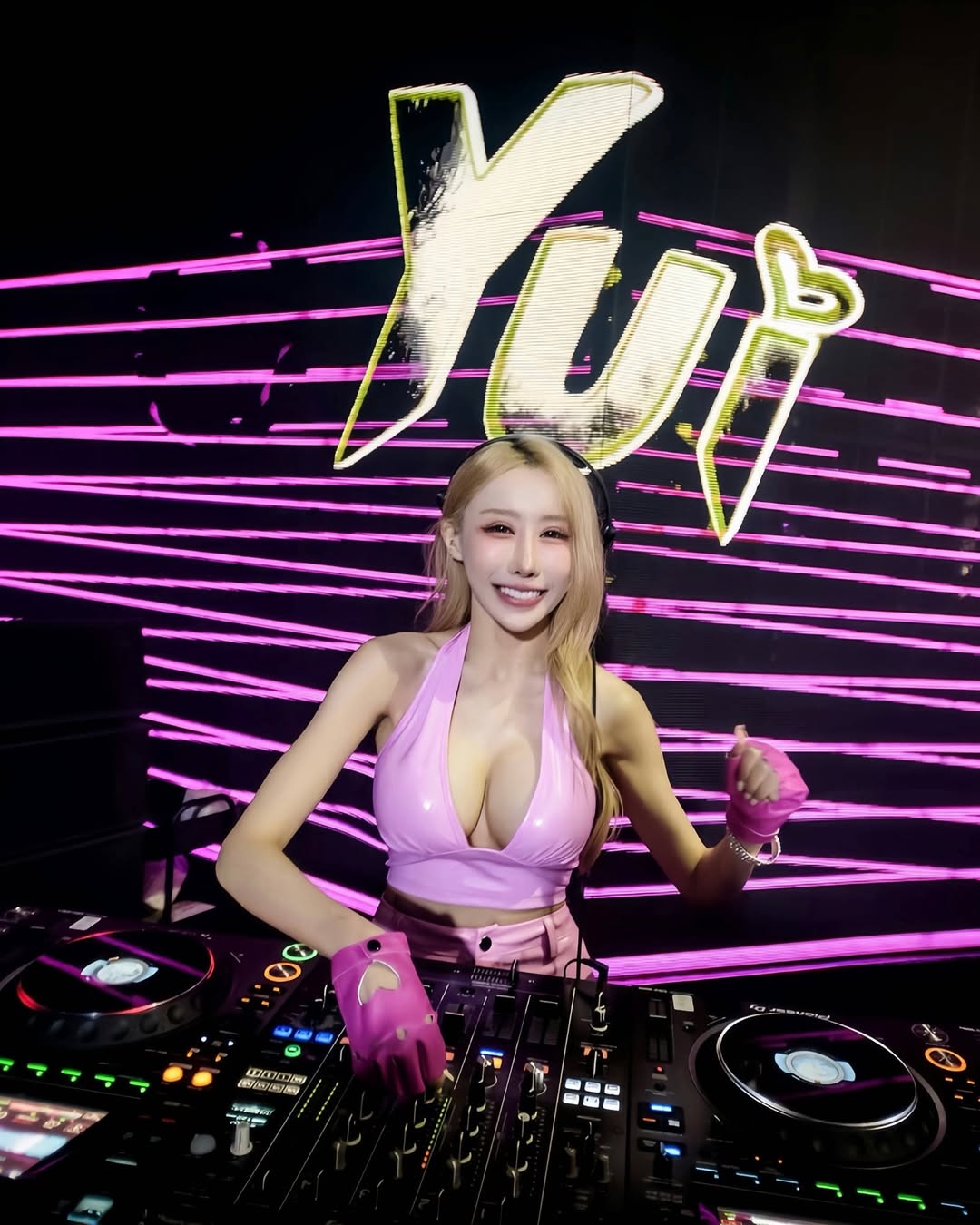 y._u._i_476416562_18484196683008497_8398160236219625521_n.jpg